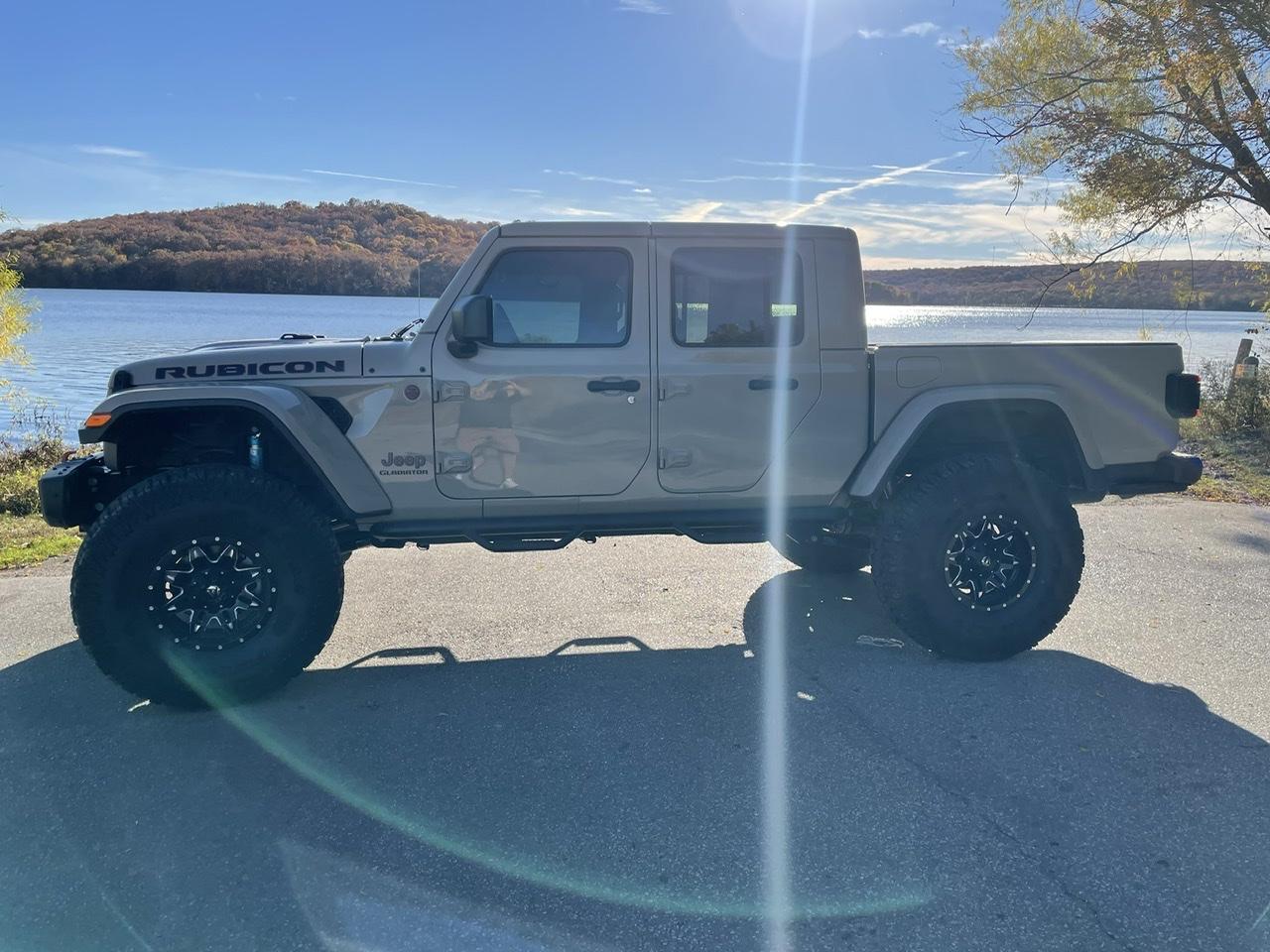 Jeep Gladiator GOBI Gladiator JT Club 72C14854-99A3-41F0-BD42-AD714403BCD1