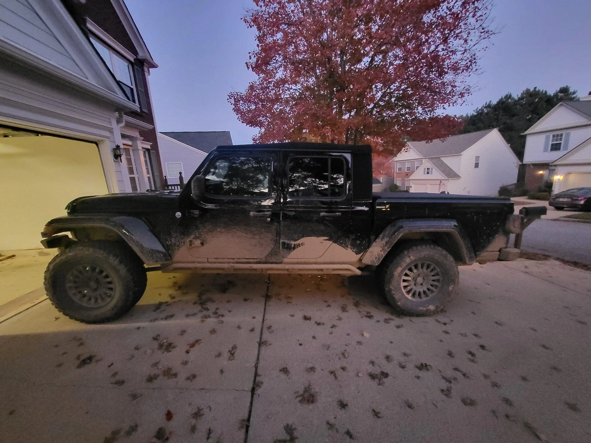 Jeep Gladiator protect side of bed? 20211113_175207