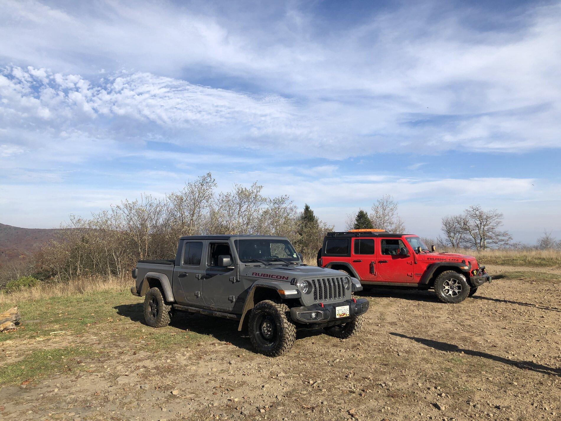 Jeep Gladiator Flagpole Knob, VA trip was a blast 0C7F5B30-DD1E-44B0-B6A6-4E2E843706C2