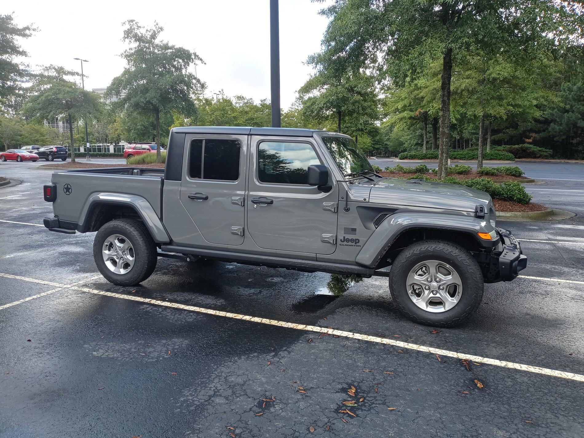 Jeep Gladiator Mopar Rock Sliders 20211008_105504_HDR