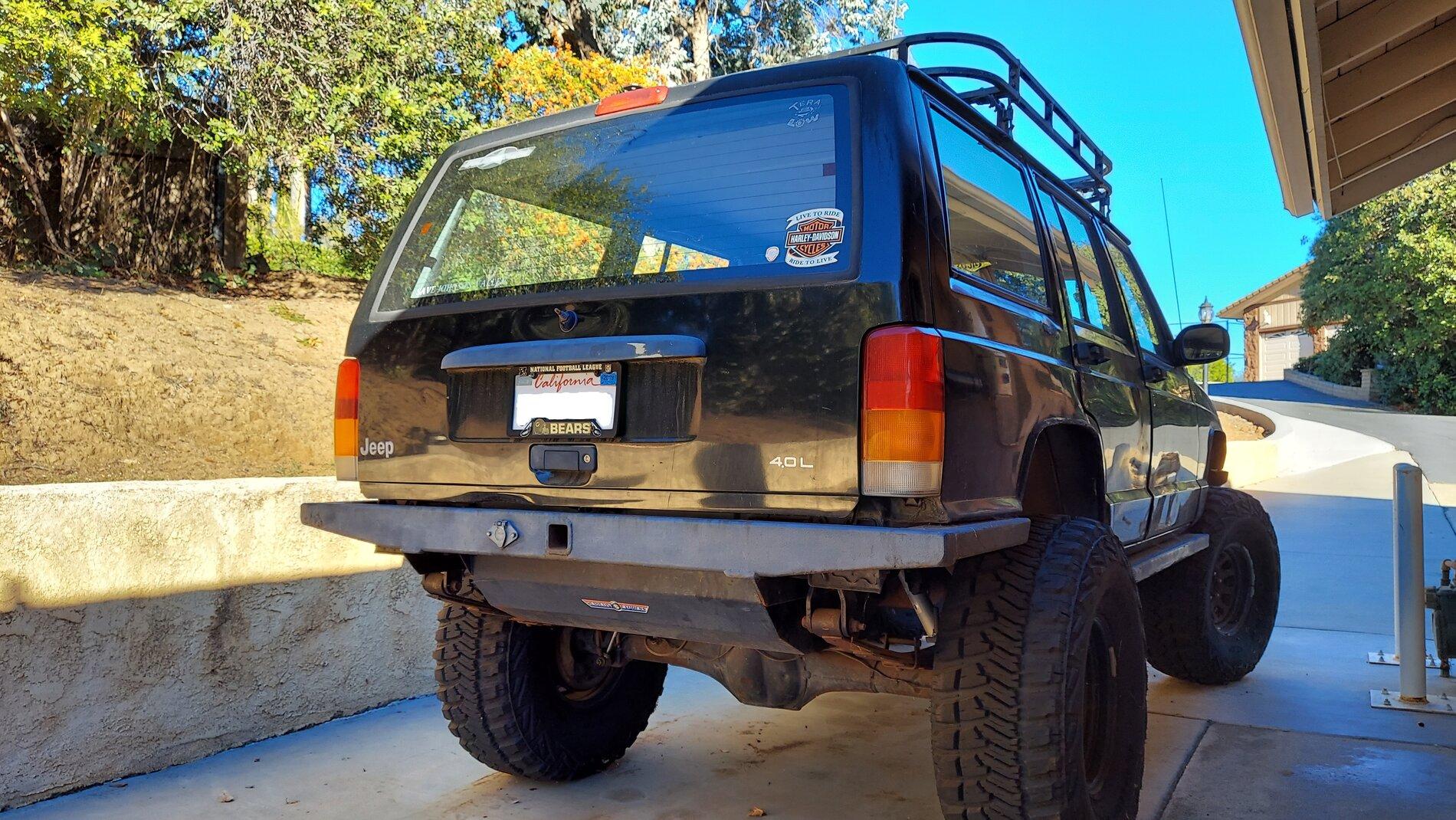 Jeep Gladiator '98 XJ in San Diego 20211111_082253