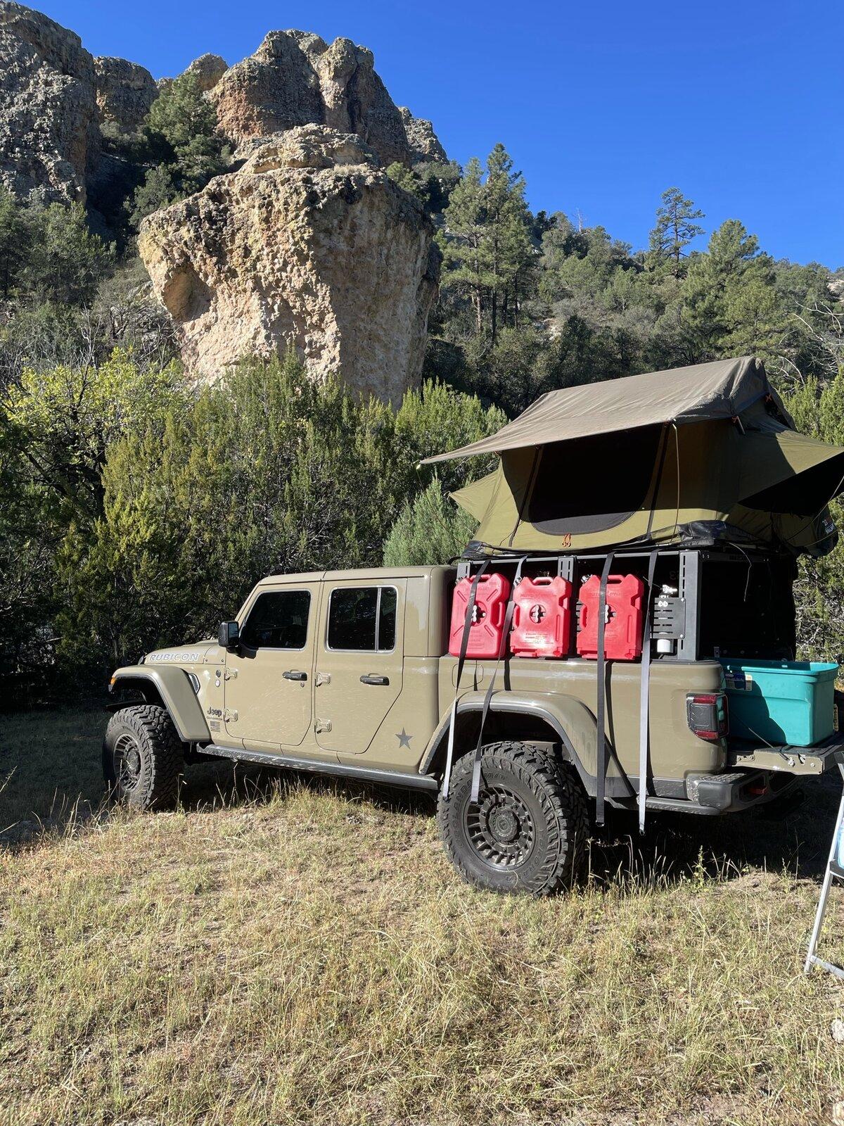 Jeep Gladiator Bed Rack and Roof Top Tents AB1C818D-24EF-4197-8570-8ED7A810016A