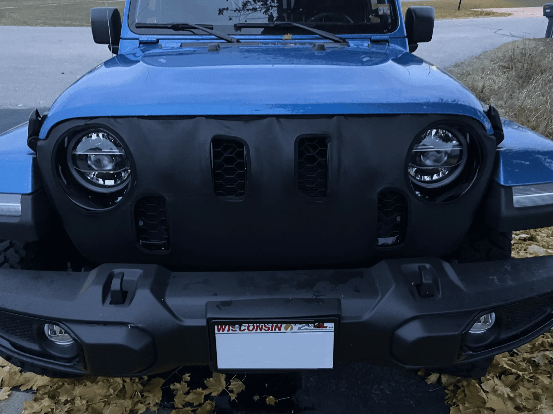 Jeep Gladiator Mopar Front End Cover (Cold/Winter) open