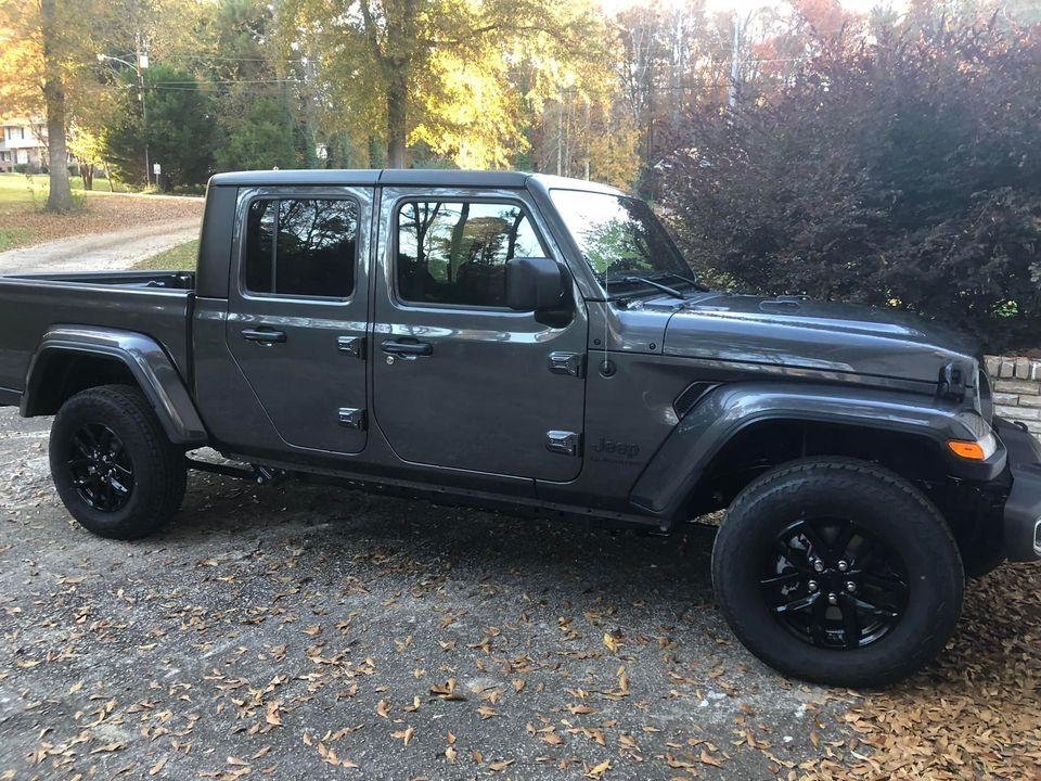 Jeep Gladiator GRANITE CRYSTAL JT Gladiator Club New Glad 2
