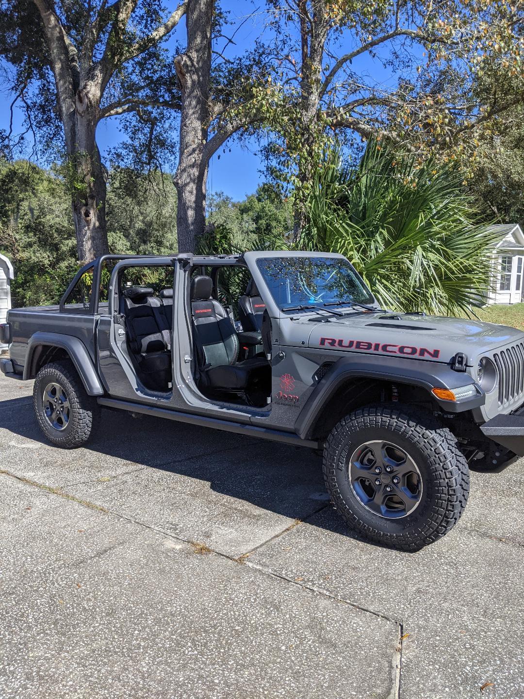 Jeep Gladiator Reverse cycle topless/doorless topless2