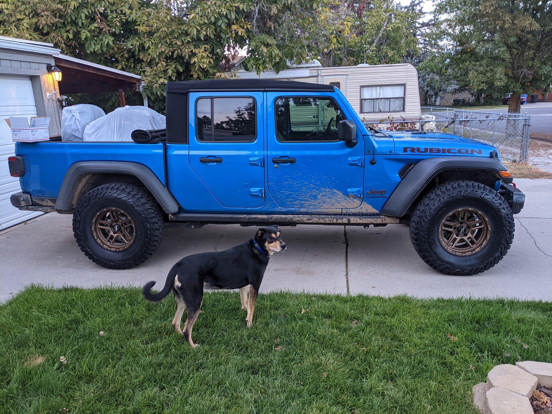 Jeep Gladiator Pictures of 37’s on your gladiator PXL_20211008_005056962