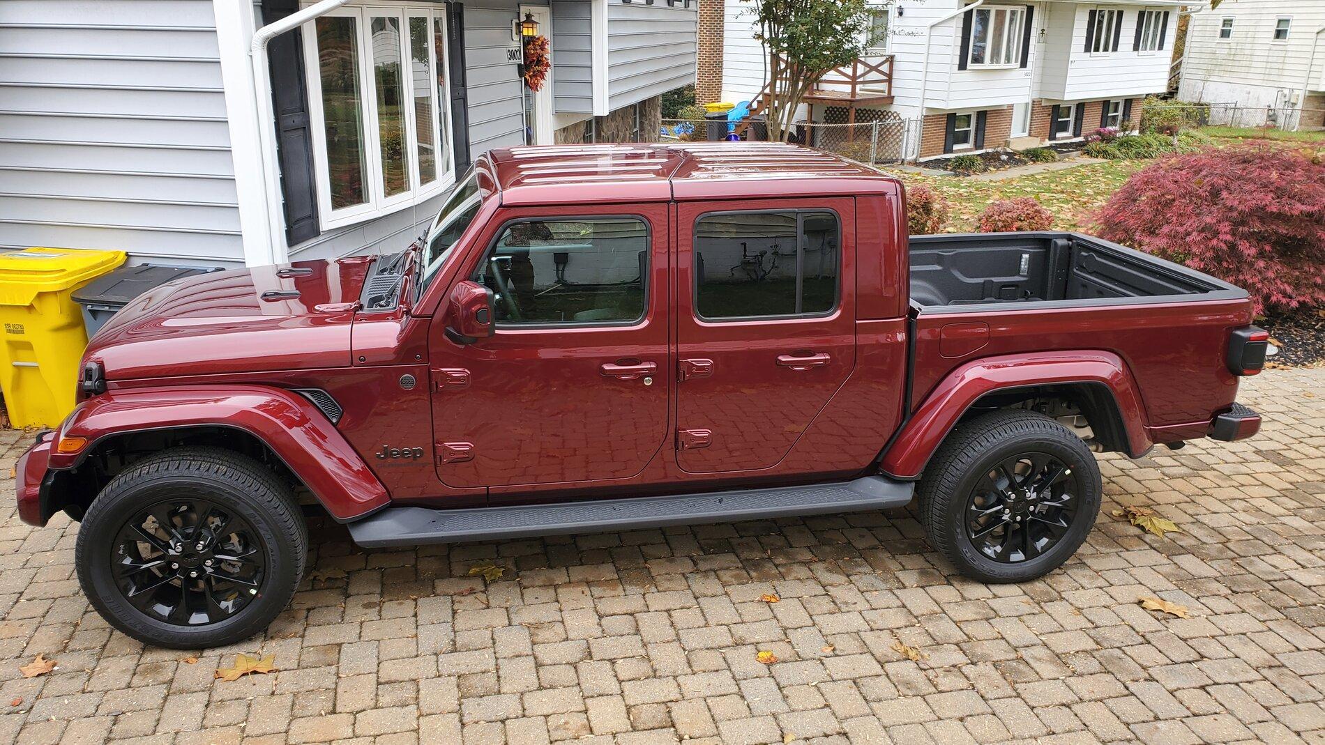 Jeep Gladiator Snazzberry Gladiator JT club 20211113_110950