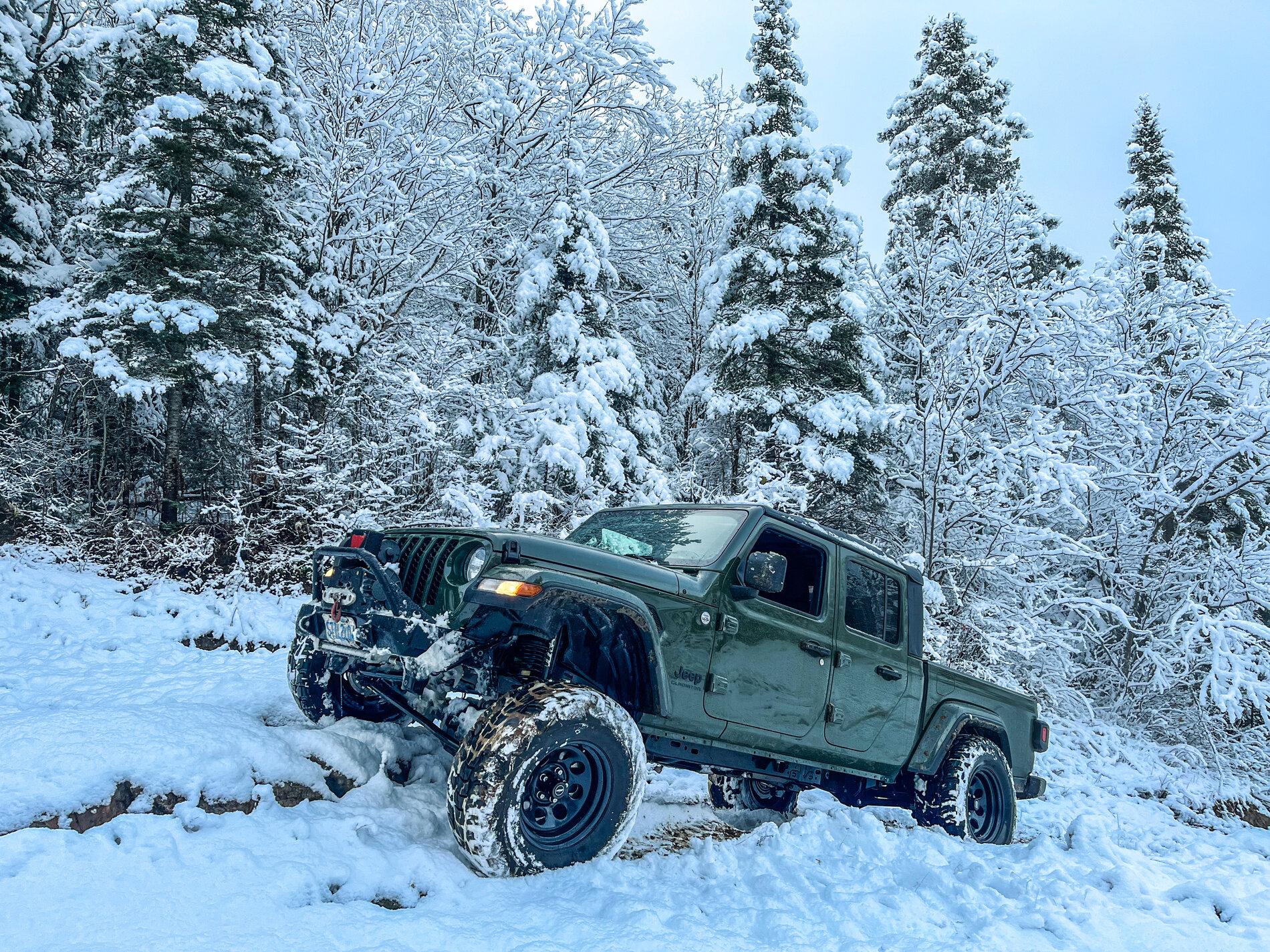 Jeep Gladiator Alloy vs Steel wheels 9535B5BF-4A34-4E27-A22C-D5C6B21B576A