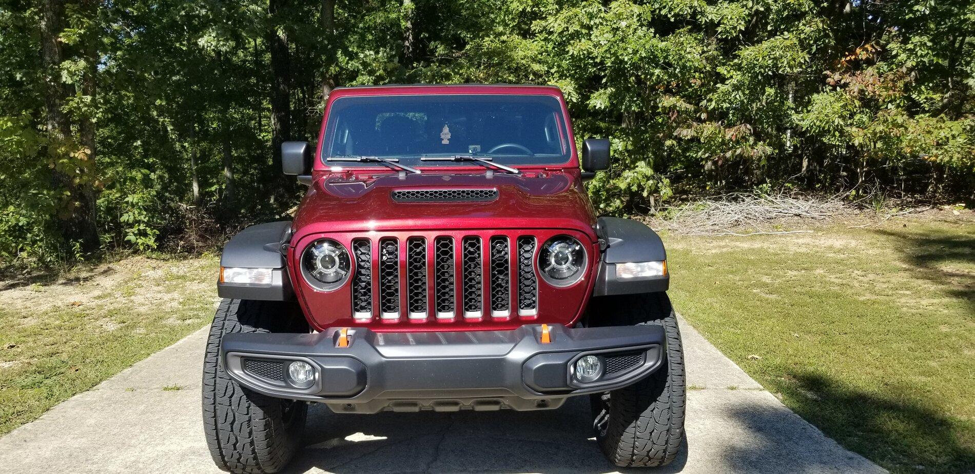 Jeep Gladiator Alloy vs Steel wheels 20210927_142518