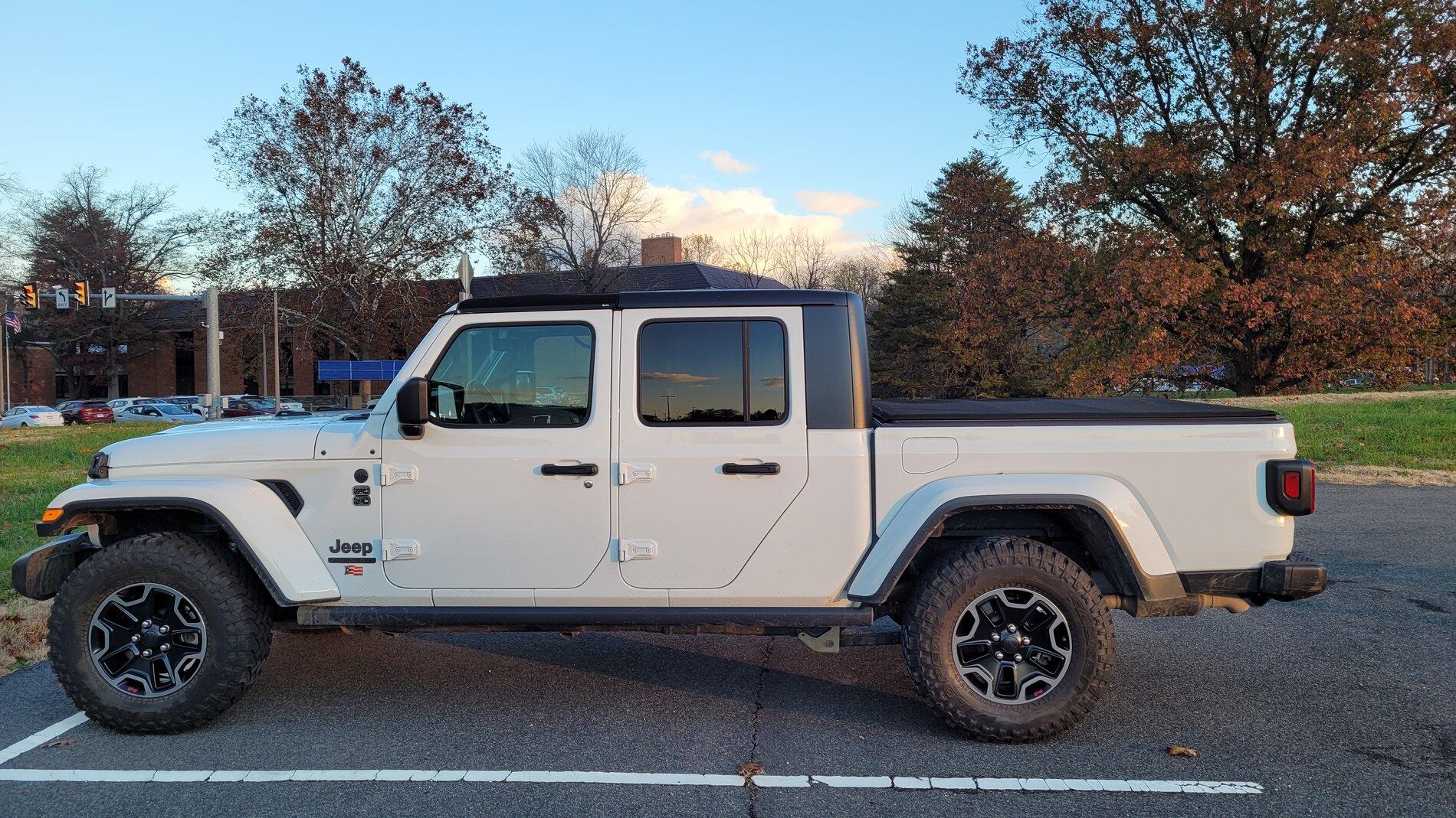 Jeep Gladiator Pic request: Sport with Rubicon Takeoffs 20211119_072910
