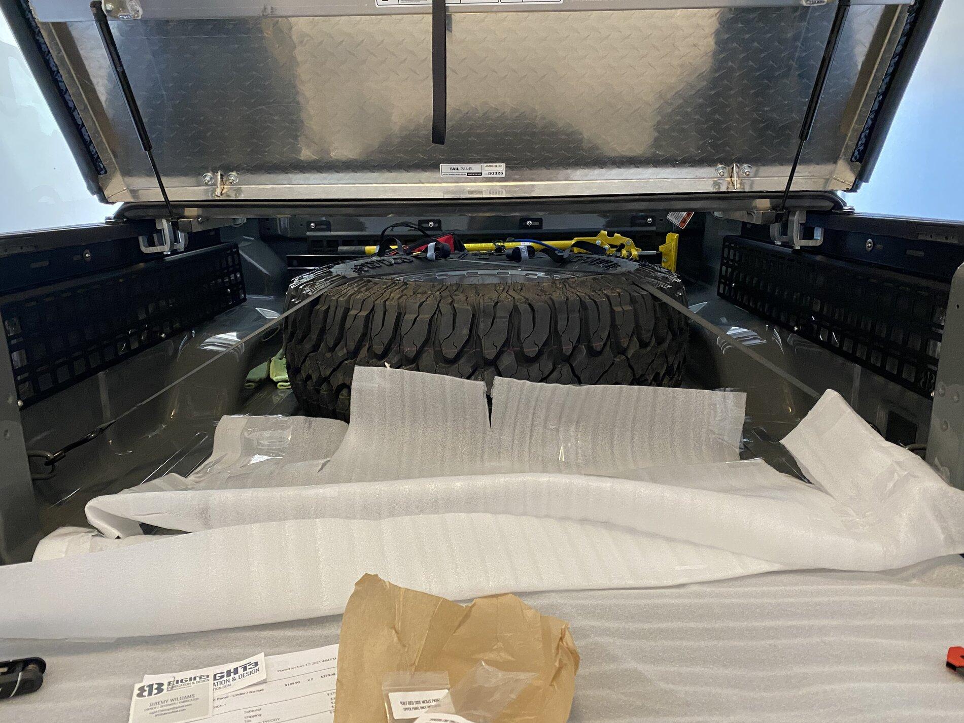Jeep Gladiator (VolatileA) Big Sur - 2021 Sting Gray Mojave Build 6B46F679-10C7-47FE-BA21-E81ECADD2B8D
