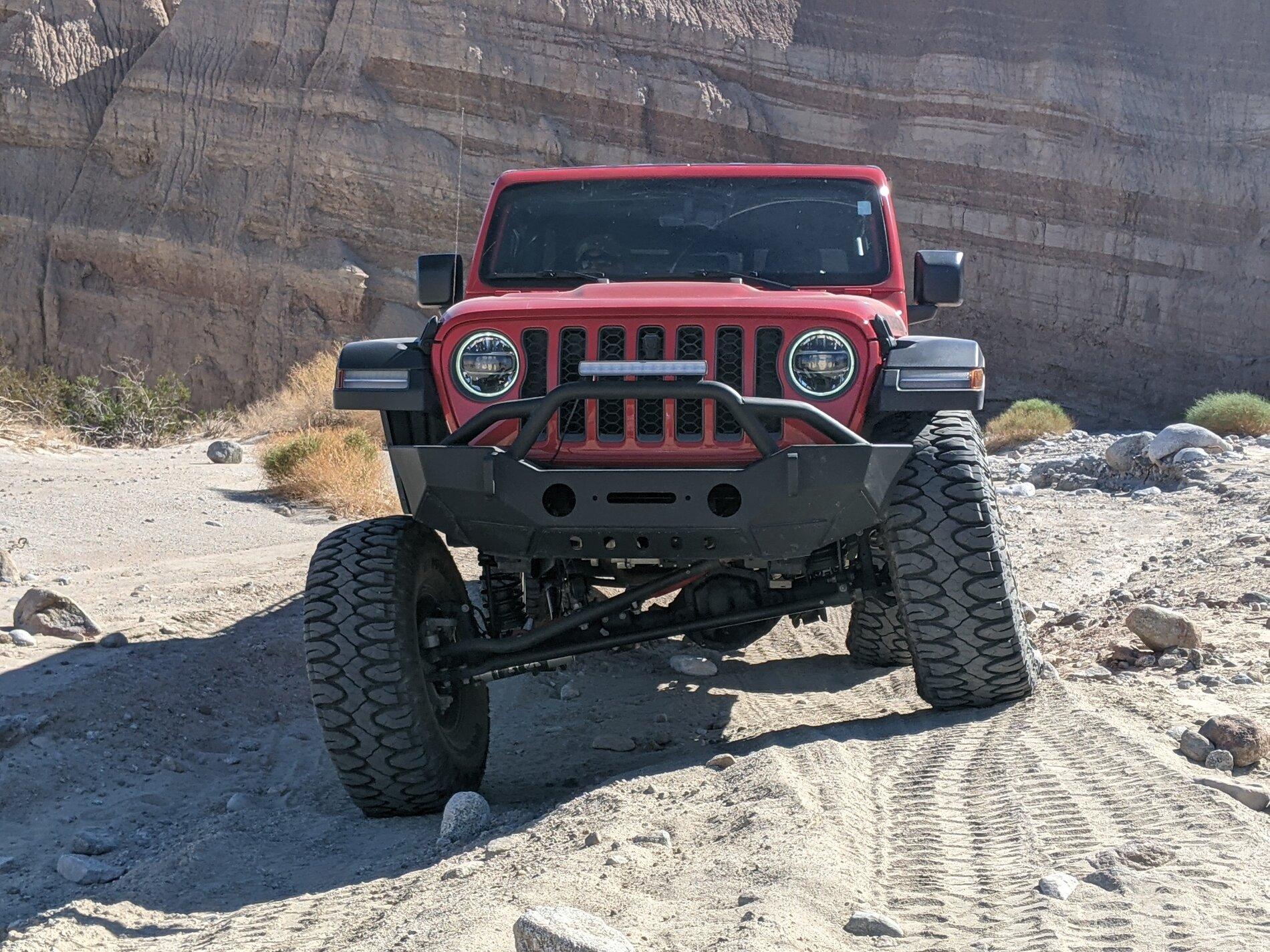 Jeep Gladiator EVO 4.5" / 38" desert trail Gladiator build PXL_20211113_200000991