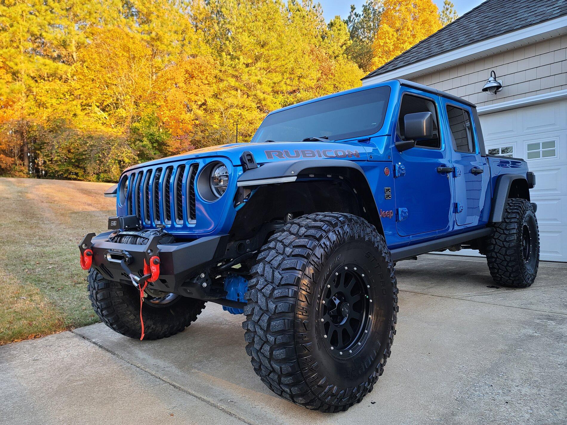 Jeep Gladiator Lets see all those Gladiators with lifts and bigger tires! 20211119_162341