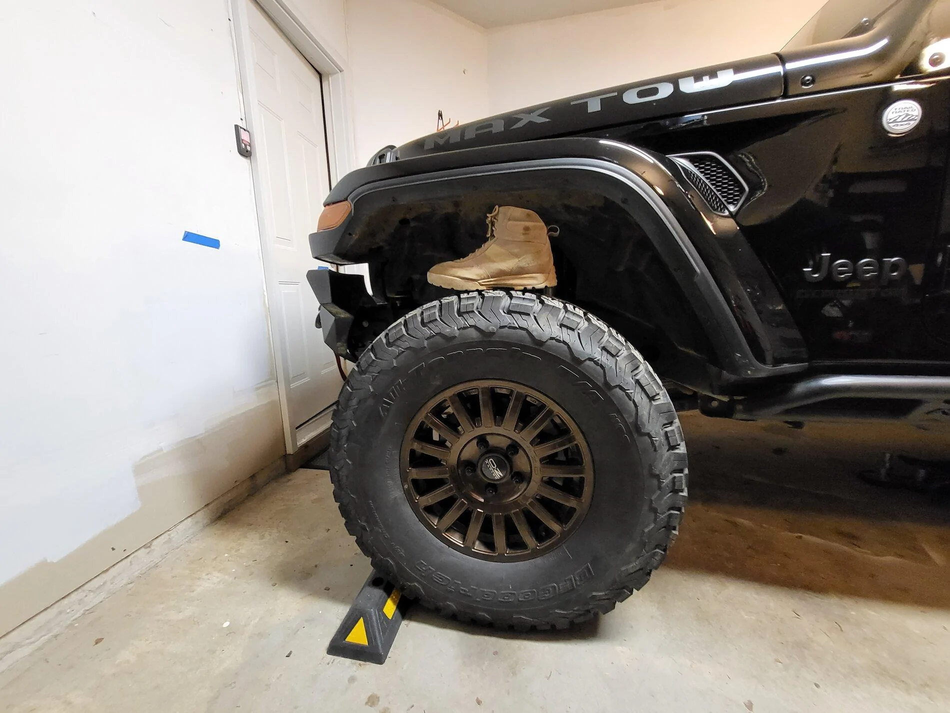Jeep Gladiator Aonarch's 2021 Sport S Max Tow 20211122_174911
