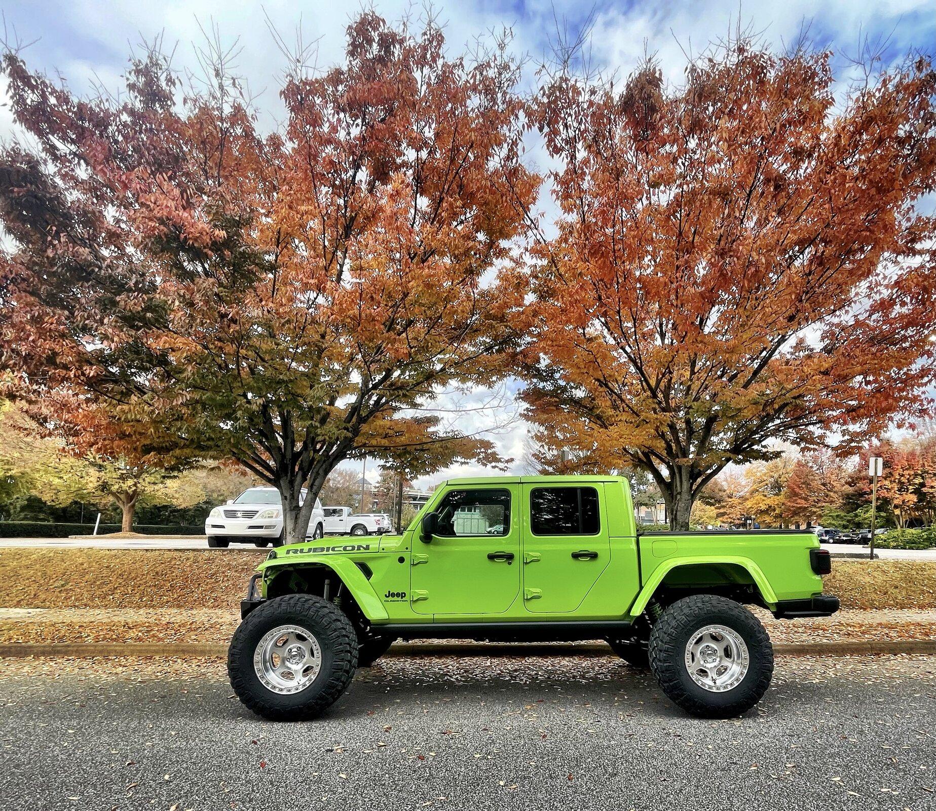 Jeep Gladiator GECKO GREEN Gladiator Club B9127AFF-29D1-475A-919F-80F5133341D8