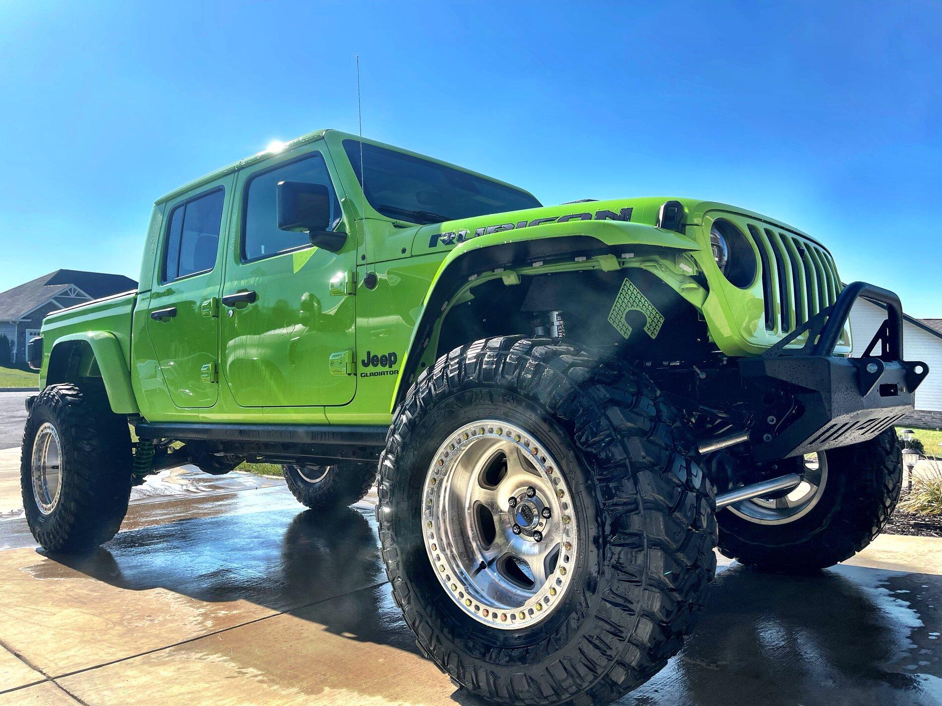 Jeep Gladiator GECKO GREEN Gladiator Club DF919352-5BFD-4A81-AEEF-8837157FAF33