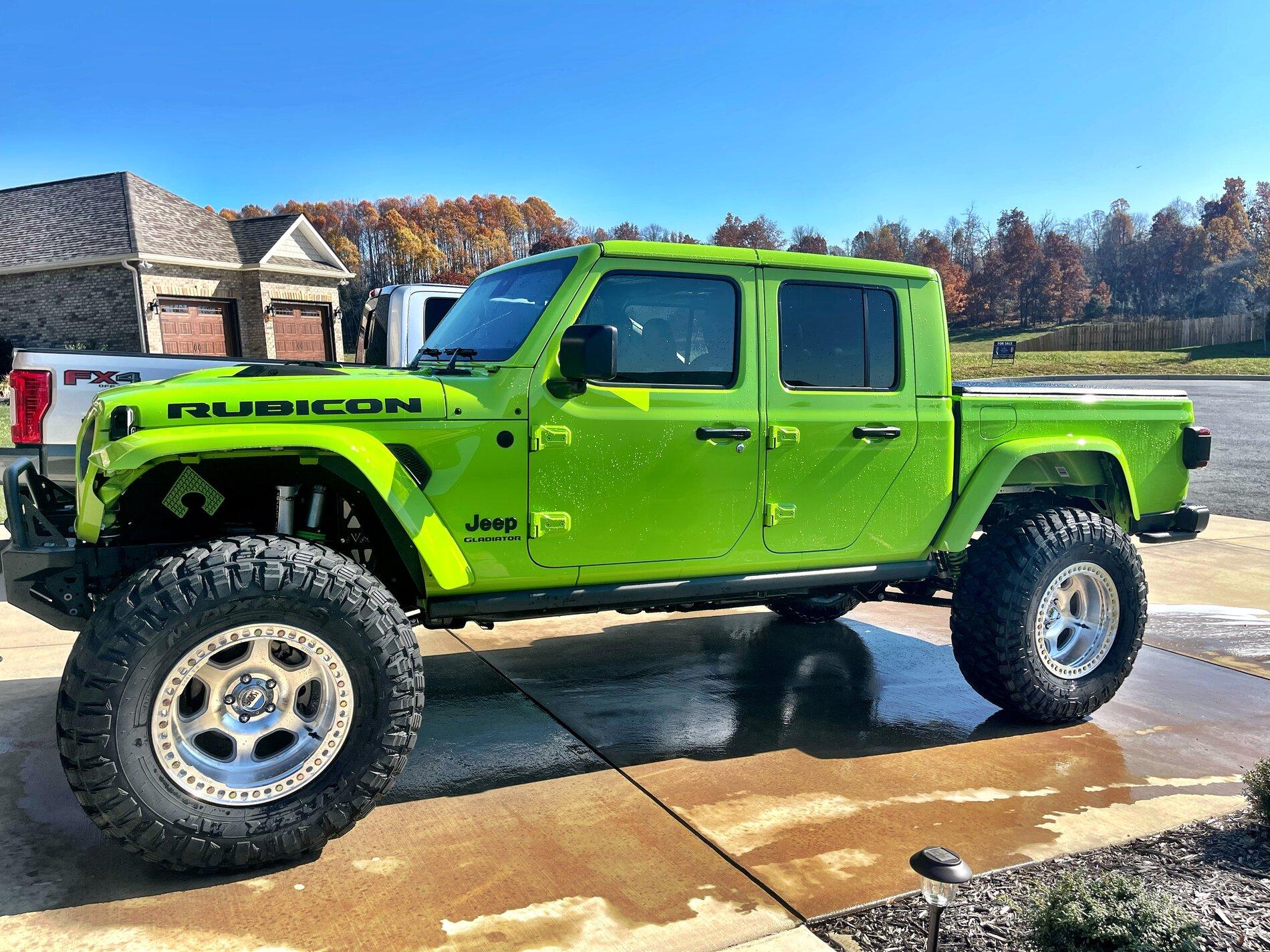 Jeep Gladiator GECKO GREEN Gladiator Club C9B7280C-CAB1-4626-8222-464554E3819E