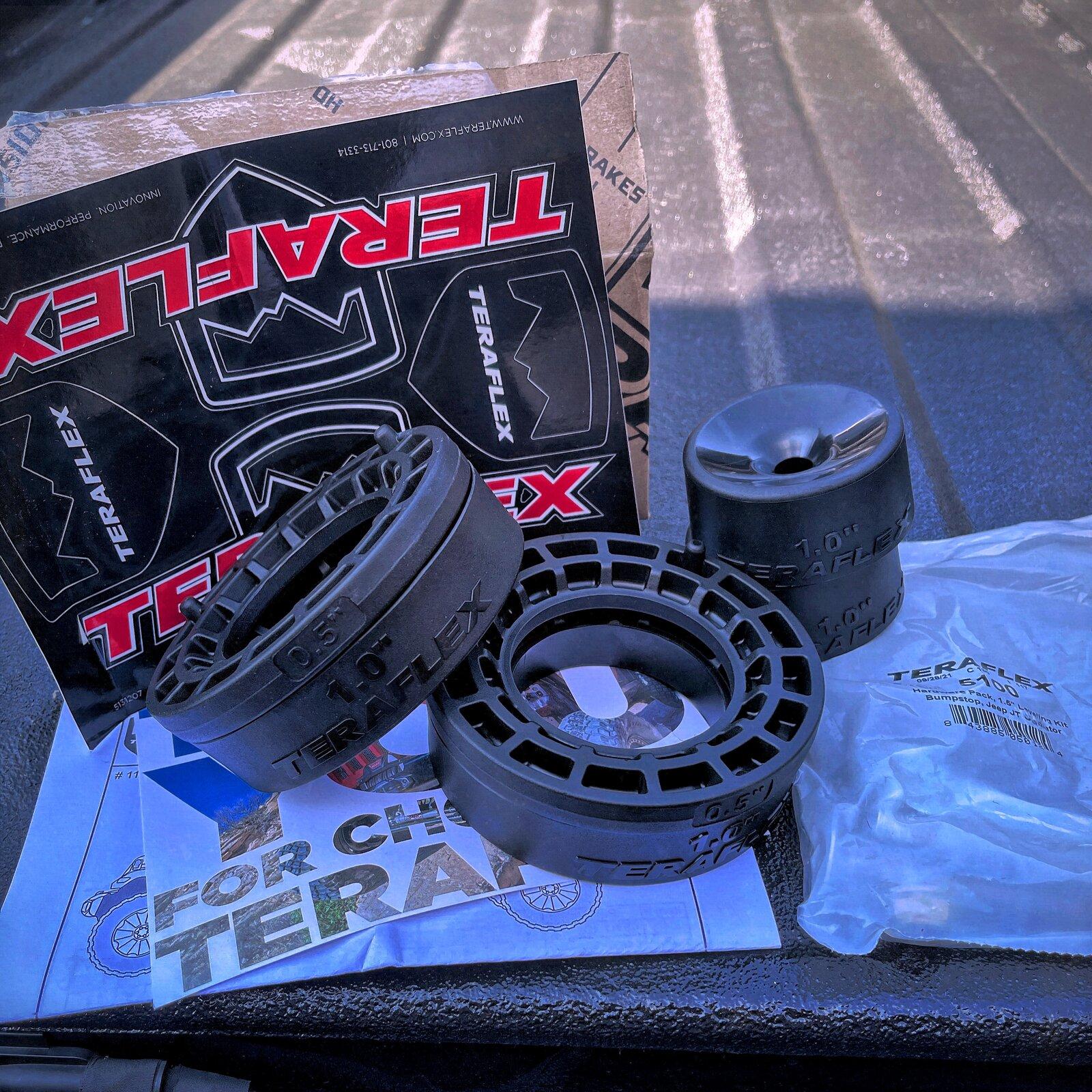 Jeep Gladiator Which 1.5” level kit is better? Teraflex or Daystar EEFED63A-F592-4BE8-8166-711A464D0023