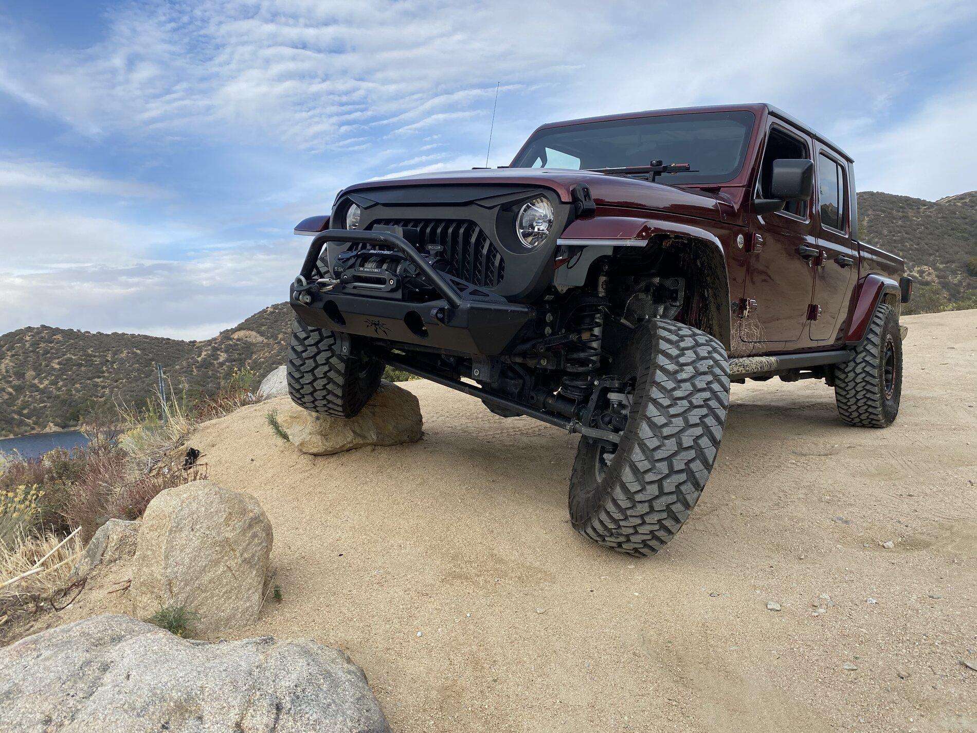 Jeep Gladiator Sport S 2021 Build. First jeep ever so I’m learning 5A14FA56-11D1-44CF-A7ED-B97898601426