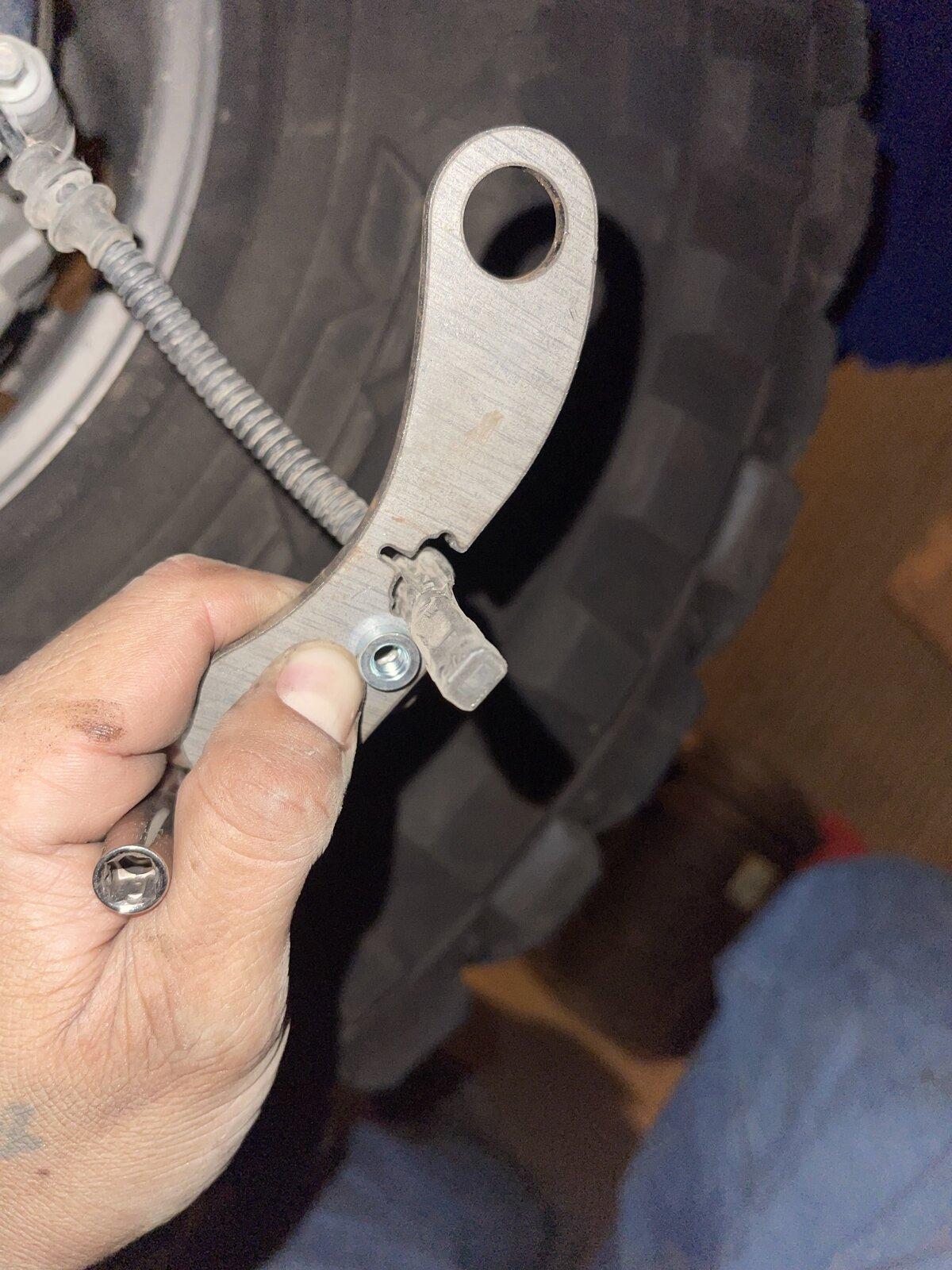 Jeep Gladiator JUNK YARD FORD 1 TON AXLE SWAP 9BEF9E3F-82B4-40F2-AD3E-ABB6D00A3238