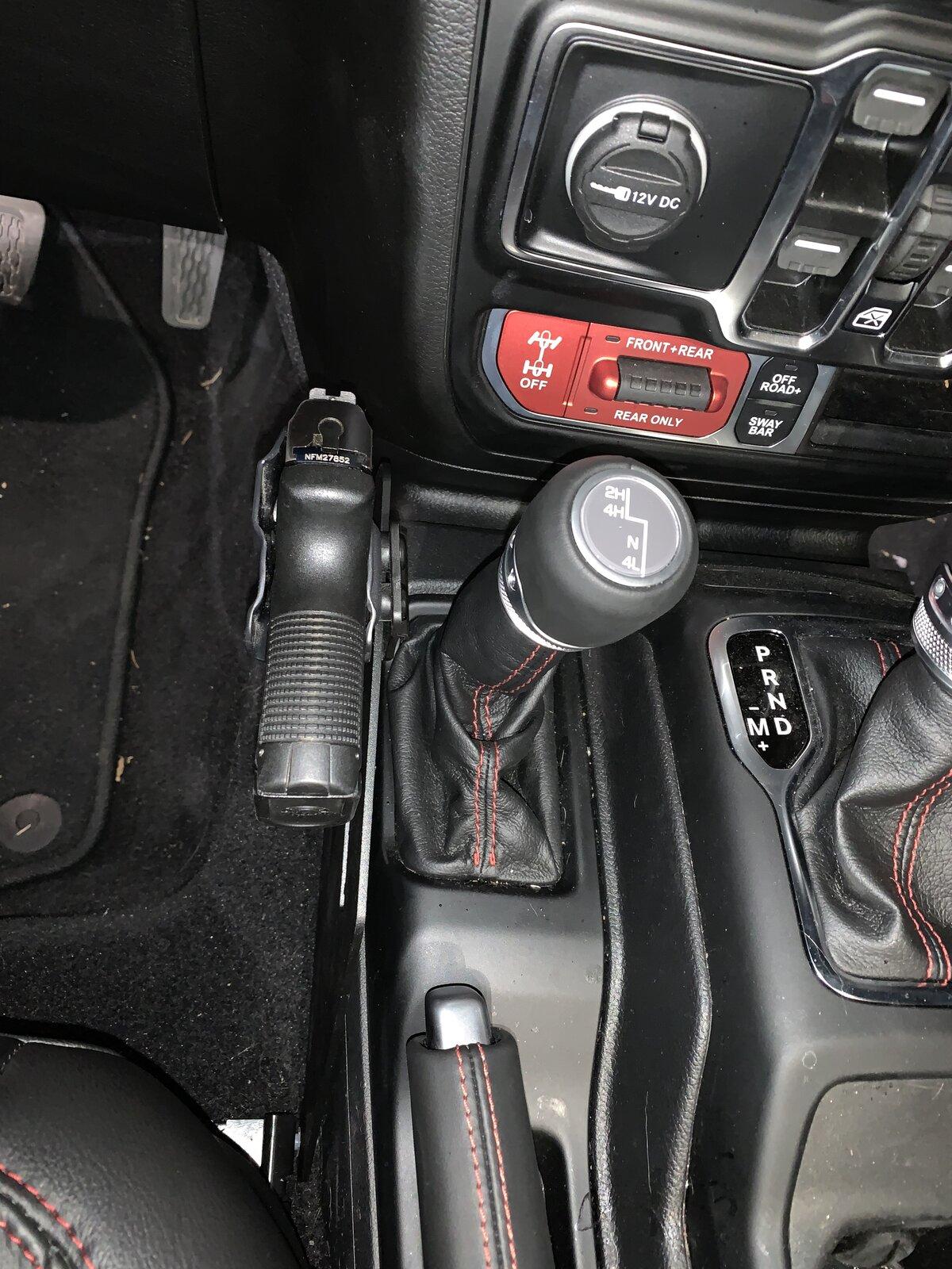 Jeep Gladiator CenteraK gladiator center console mount CDC90D75-A7AE-474E-A643-7DCB927B395D