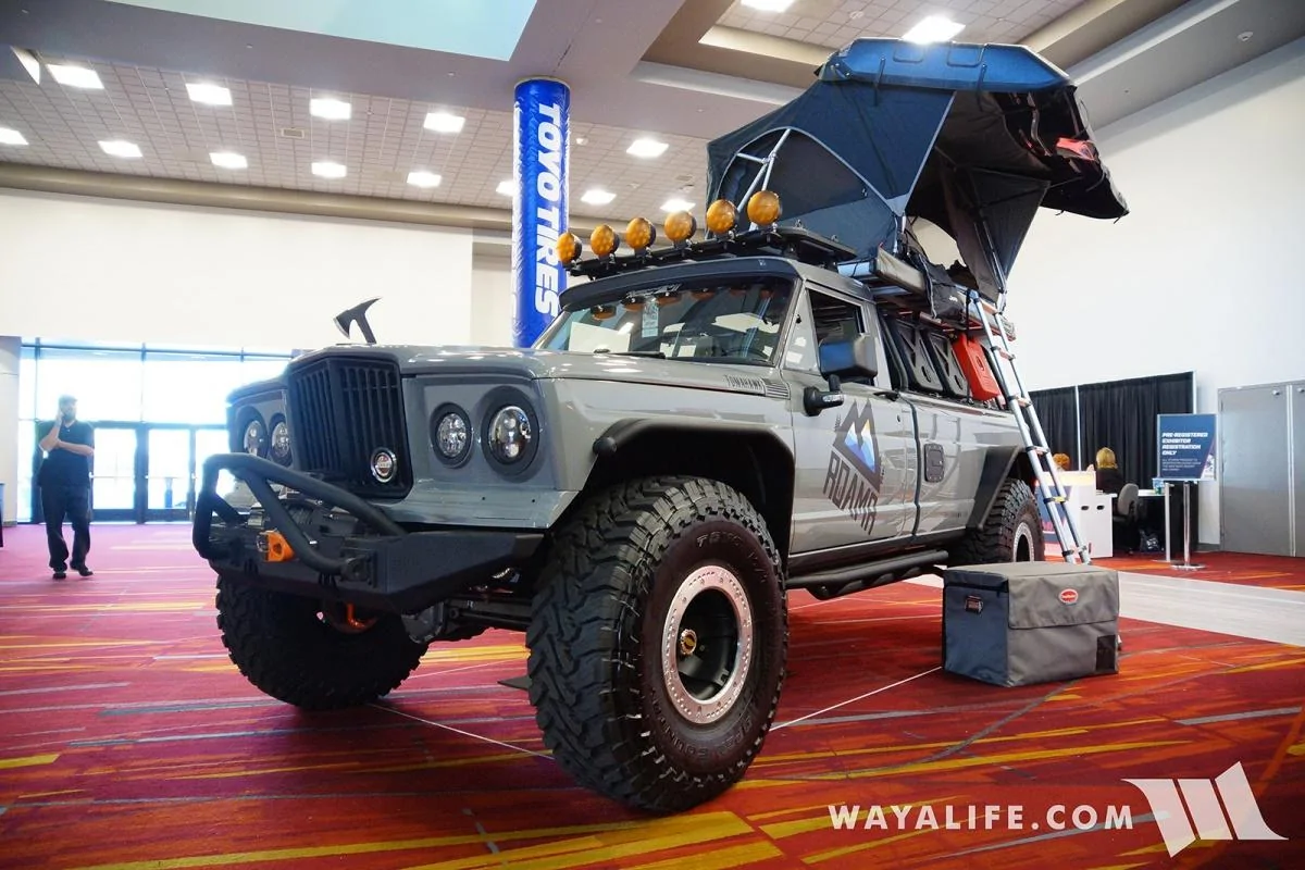 Jeep Gladiator Not a JT but some SEMA Jeep Trucks 20171029160209-995c97d6-m