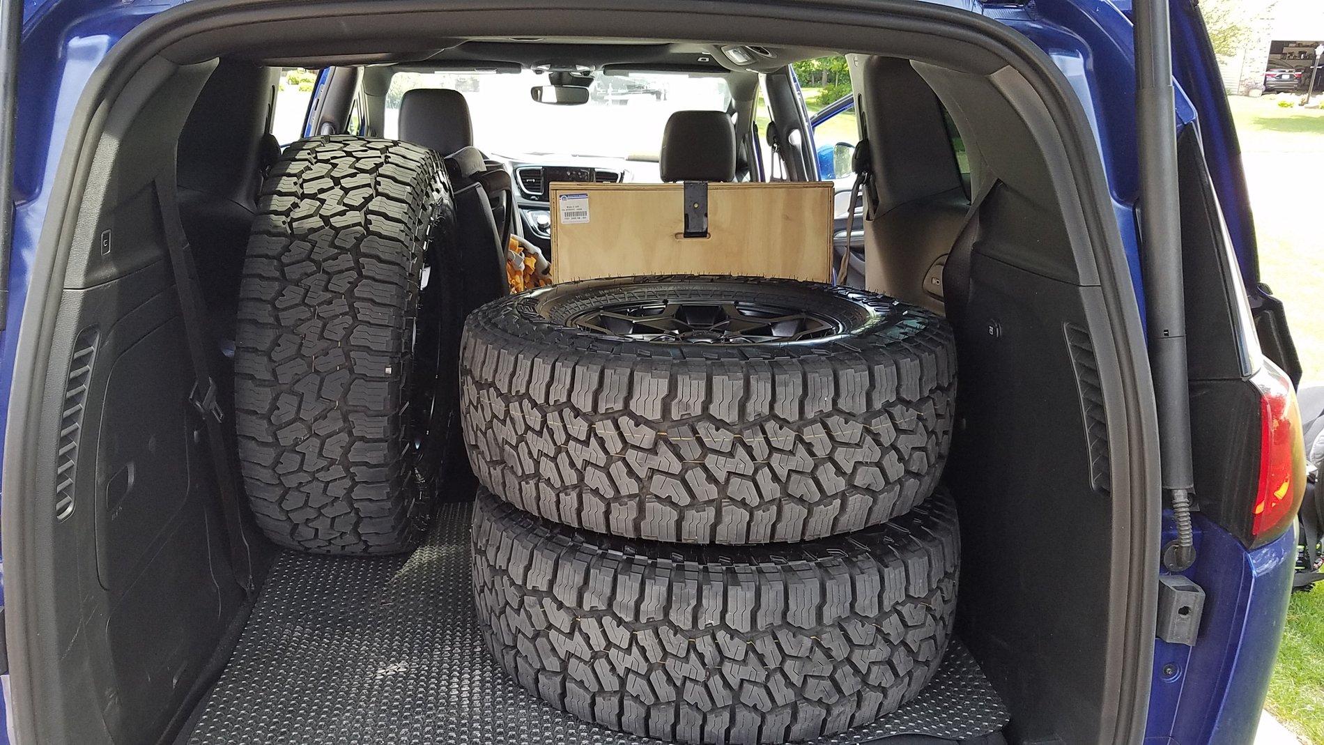 Jeep Gladiator Dory gets new wheels! 20190622_123119