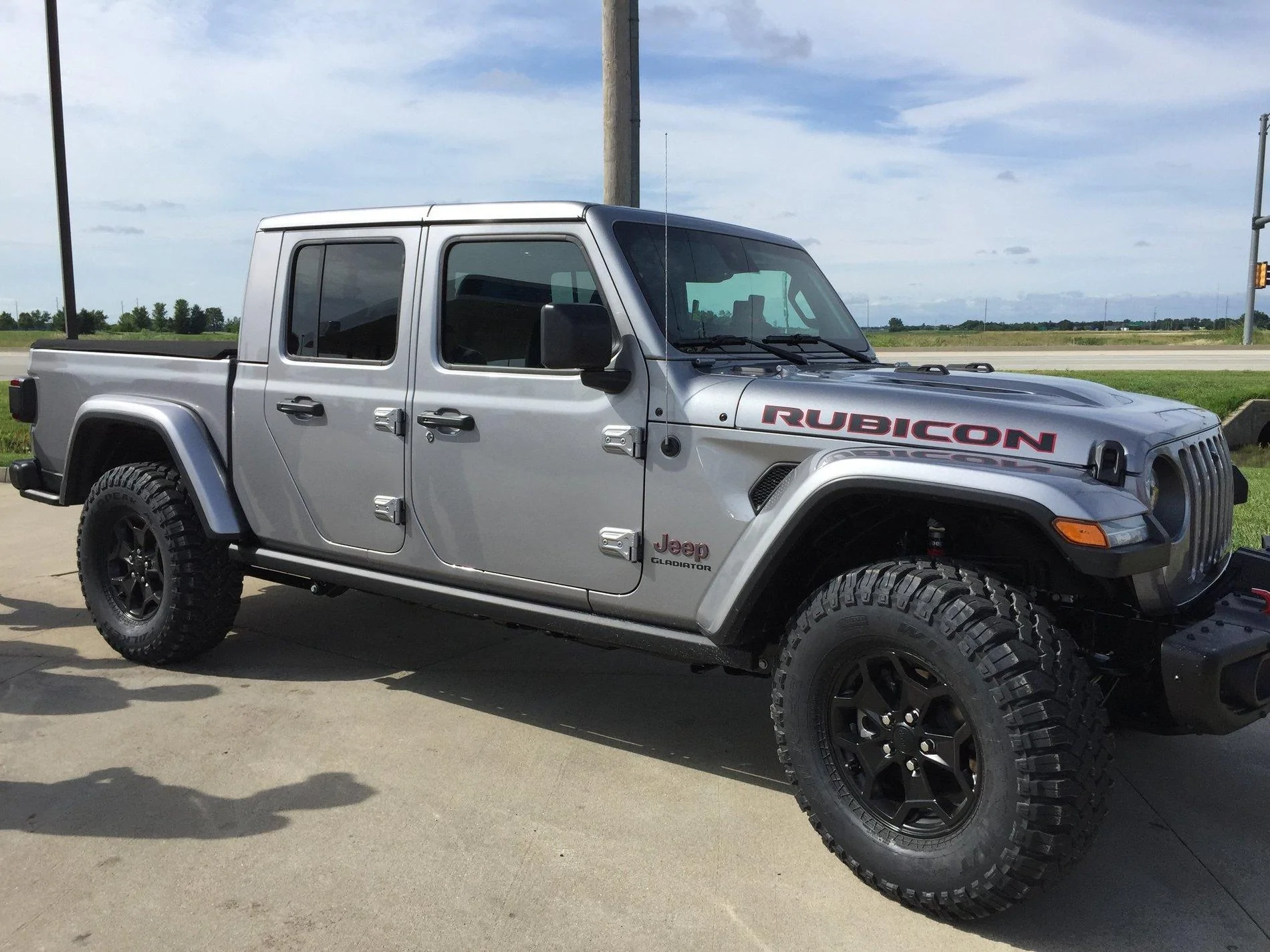 Jeep Gladiator -- 2020+ Gladiator Picture Game -- 65272113_2422890897770267_3411650874362036224_o