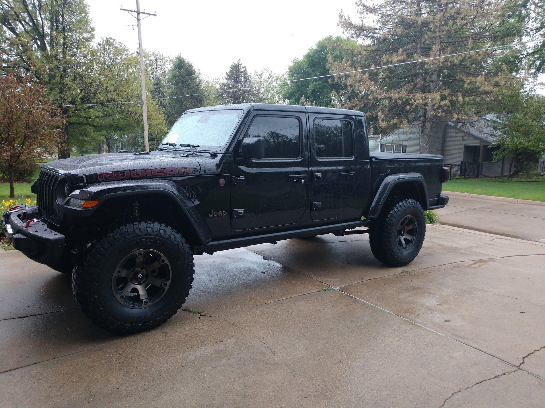 Jeep Gladiator BLACK Gladiator JT Club IMG_20190618_173802556