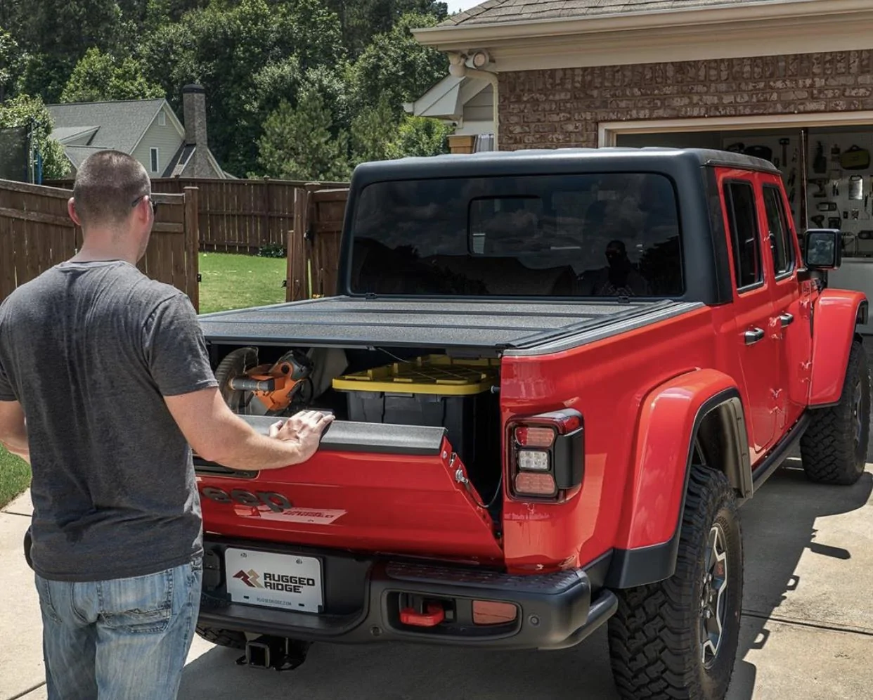 Jeep Gladiator FIRECRACKER RED Gladiator JT Club C4A92879-130F-4FF0-8F0A-9CE8C5C9F15E