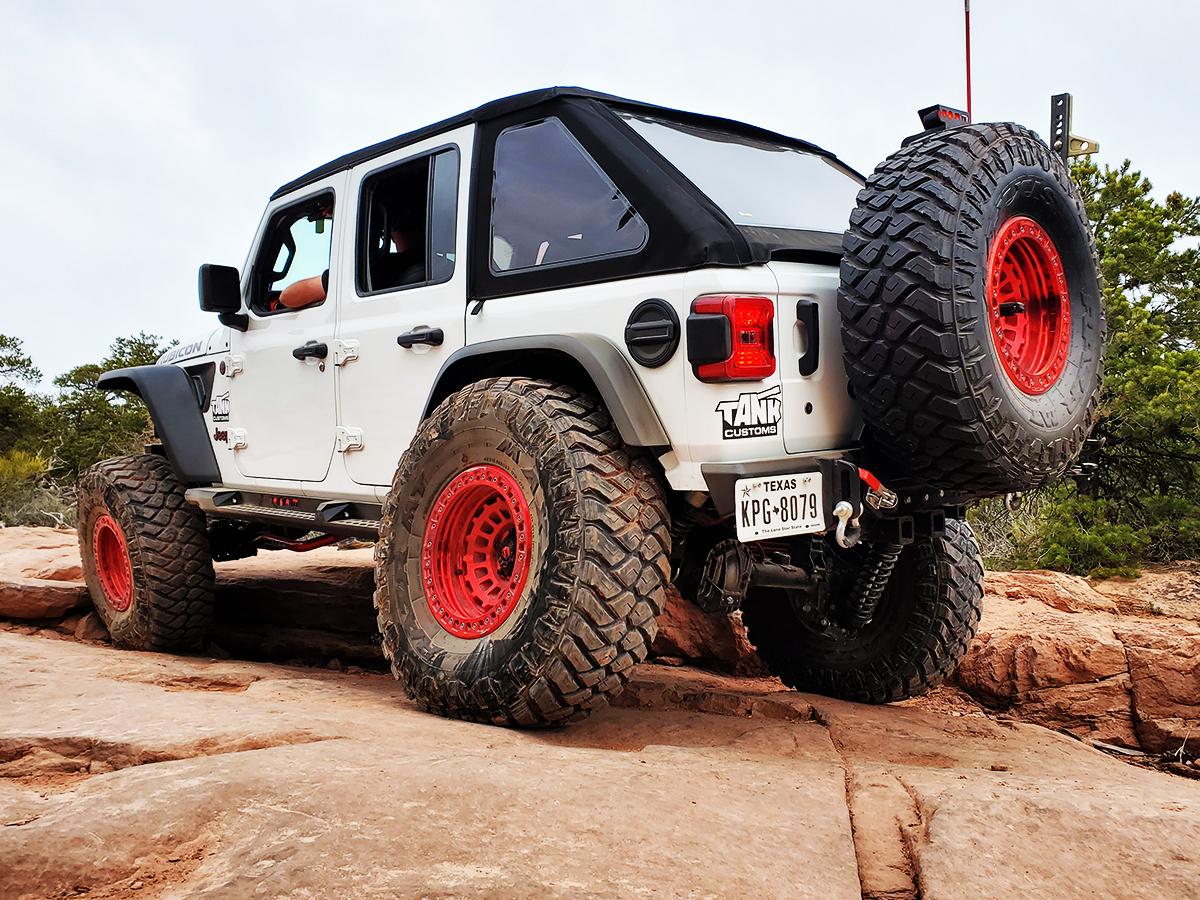 Jeep Gladiator @blackjeepgladiator Evo 4.5" S4+ King Shocks on 40's! trekto