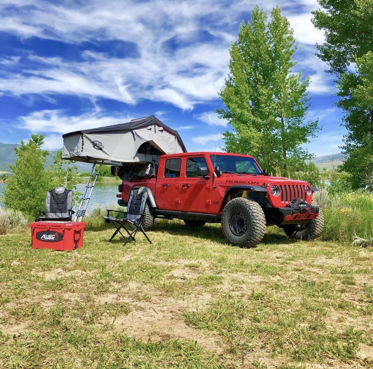 Jeep Gladiator Tops! Canopy / covers / toppers / racks possibilities for Gladiator - Show me! FD71EA31-40D2-4DCA-AAA1-BC83049F48FC