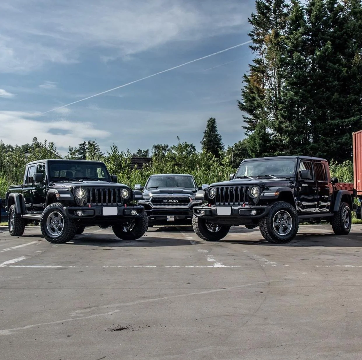 Jeep Gladiator BLACK Gladiator JT Club 31FDBF82-CD08-456D-B559-010A87FA43F2