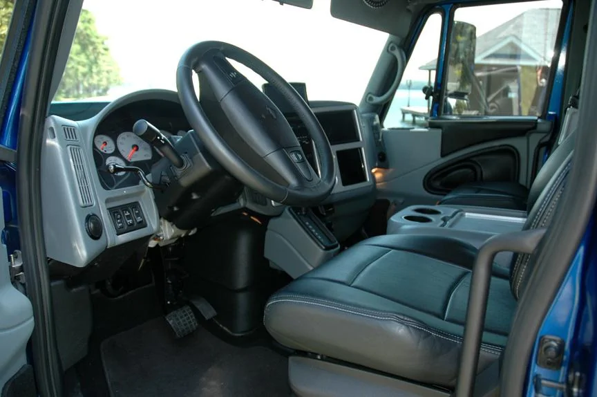Jeep Gladiator Jeep On Major Steroids! - Mike Mas mxt3