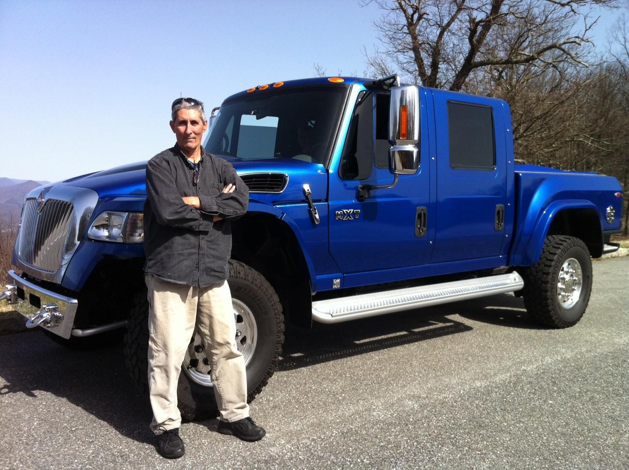 Jeep Gladiator Jeep On Major Steroids! - Mike Mas mxt10