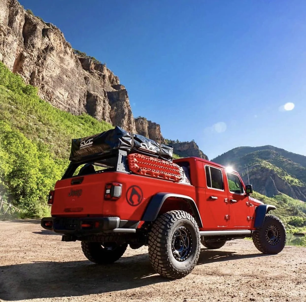 Jeep Gladiator FIRECRACKER RED Gladiator JT Club BED642DA-4CE1-4384-BB37-51290CB0991C