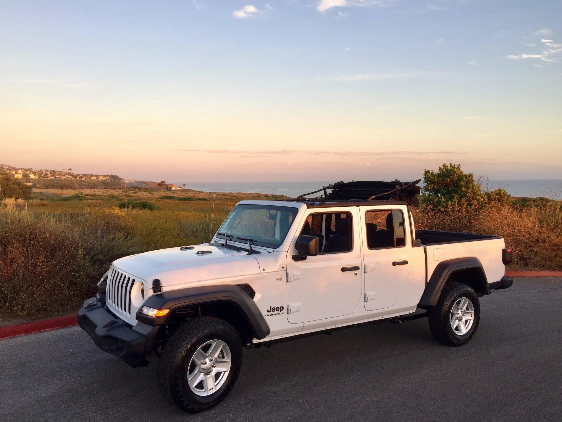 Jeep Gladiator Request: Gladiators with soft tops 8E582BE9-407D-4362-BA6A-590C506D63C8
