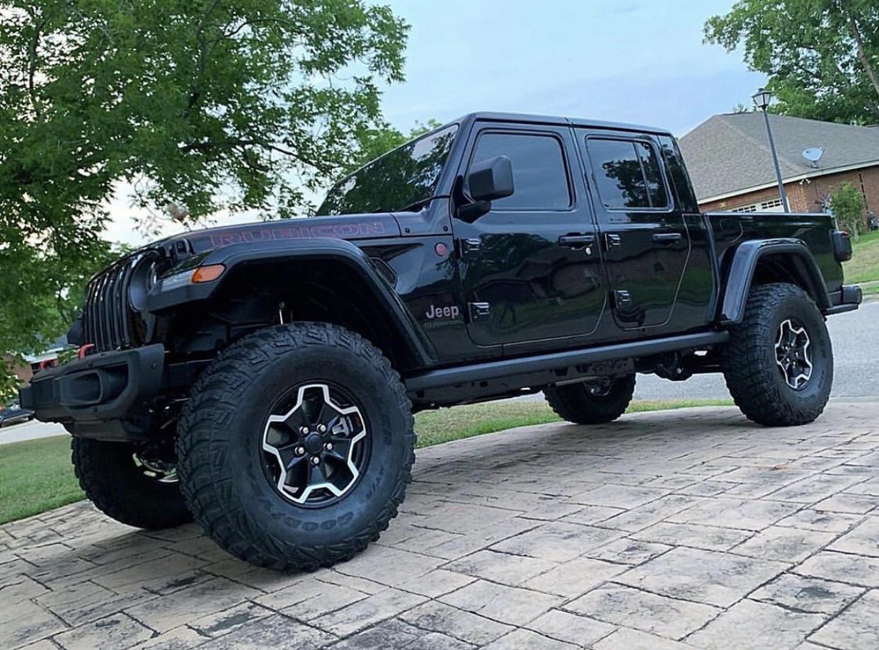 Jeep Gladiator BLACK Gladiator JT Club B5F4D65B-1B2A-4135-ABD5-8FC3455028EE