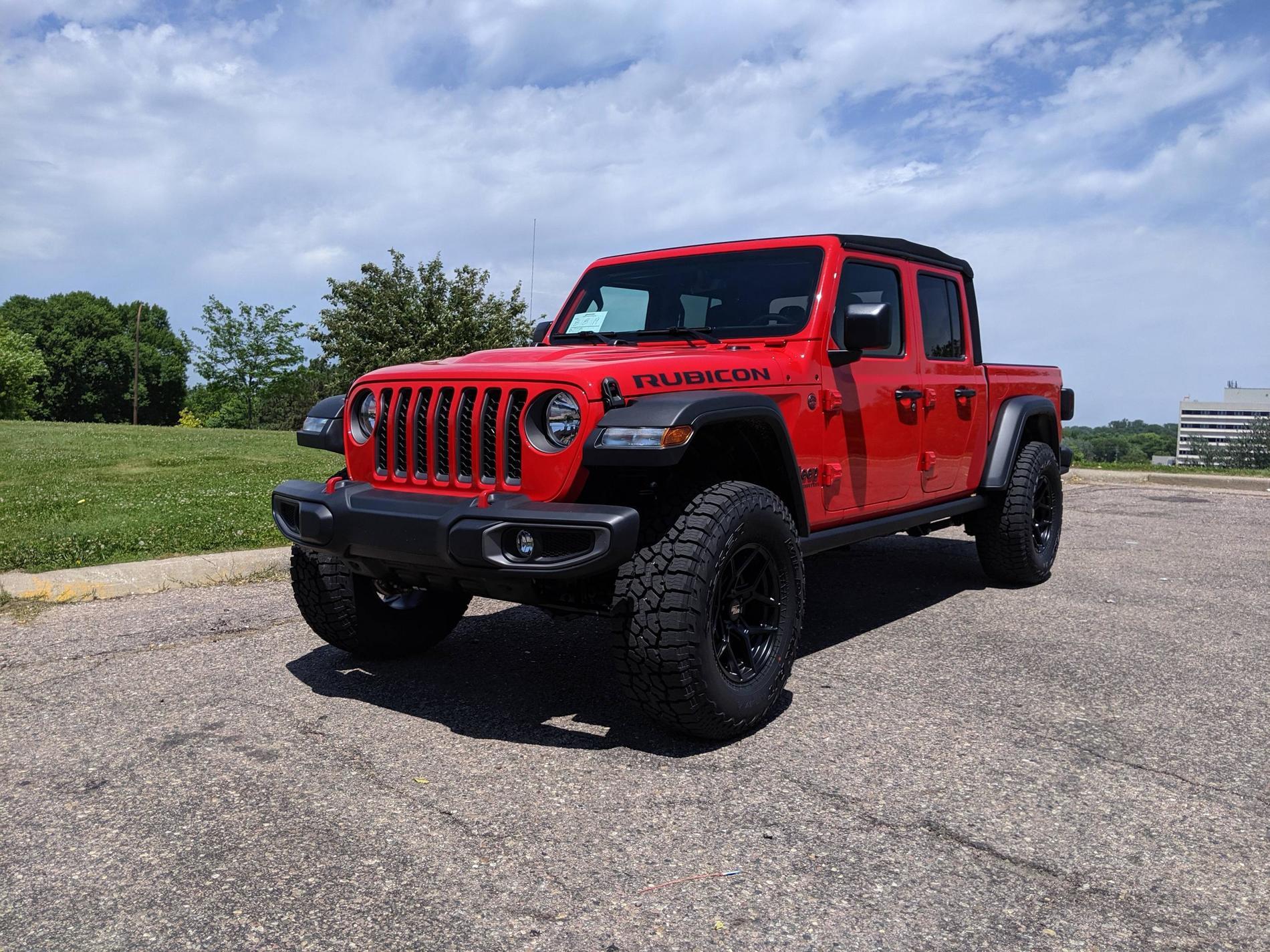 Jeep Gladiator Request: Gladiators with soft tops 2BA20760-8348-43FB-8DD6-7EAC79FC8FDD