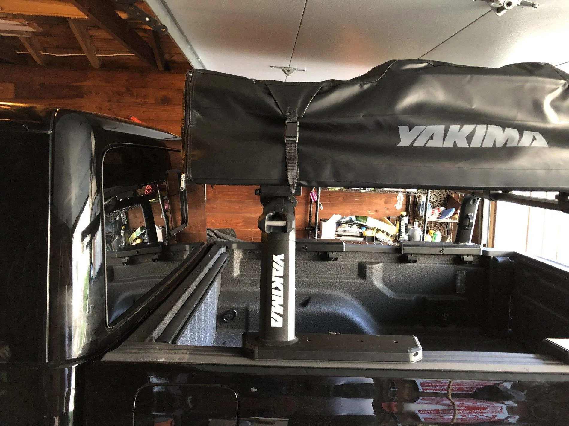 Jeep Gladiator Yakima Outpost HD w/ Skyrise 3 Roof Top Tent 2E35F3B3-1376-406D-9EDC-62CE8D8D794A