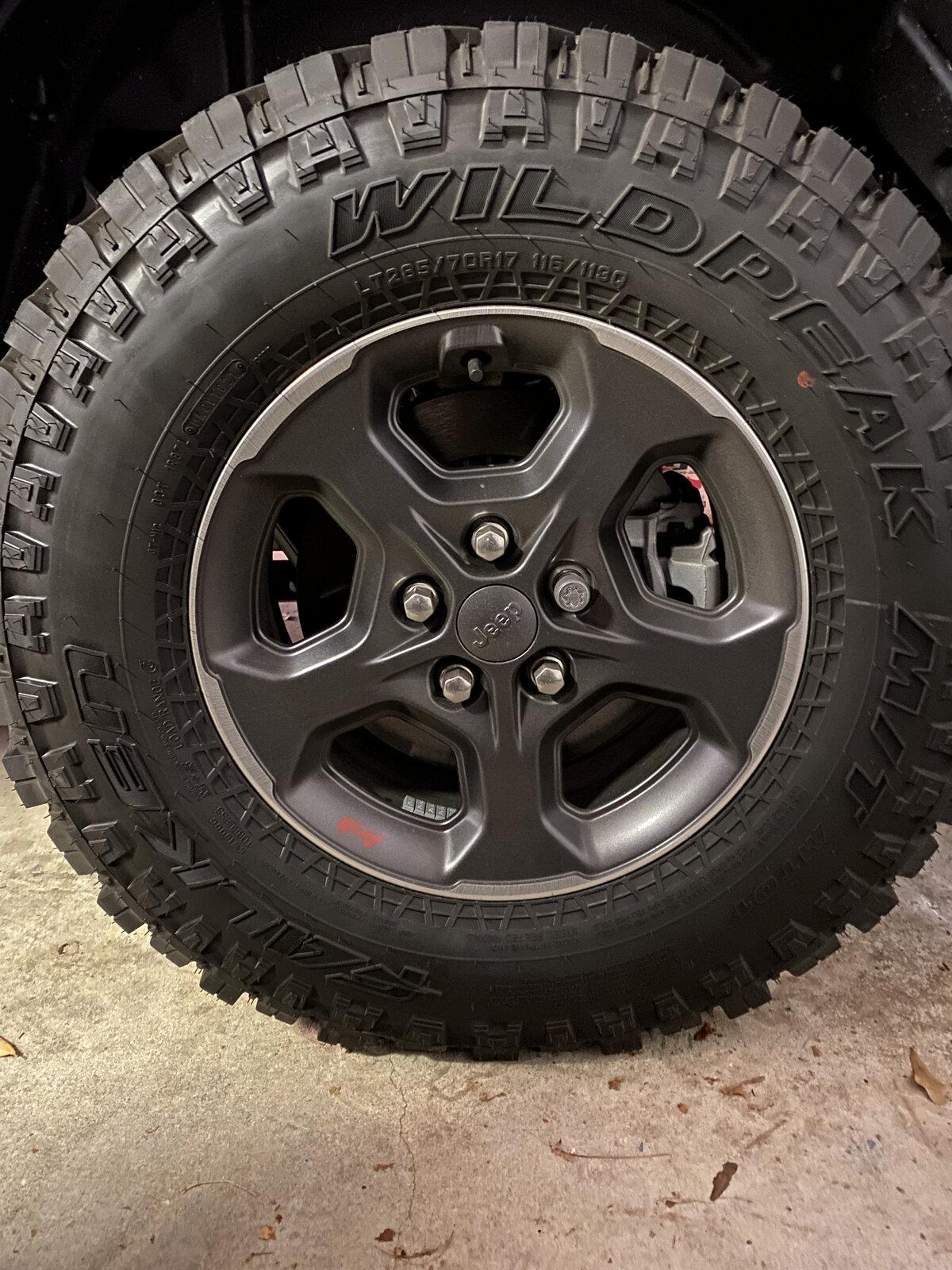 Jeep Gladiator 2021 Rubicon Take Off Wheels and Tires IMG_4210