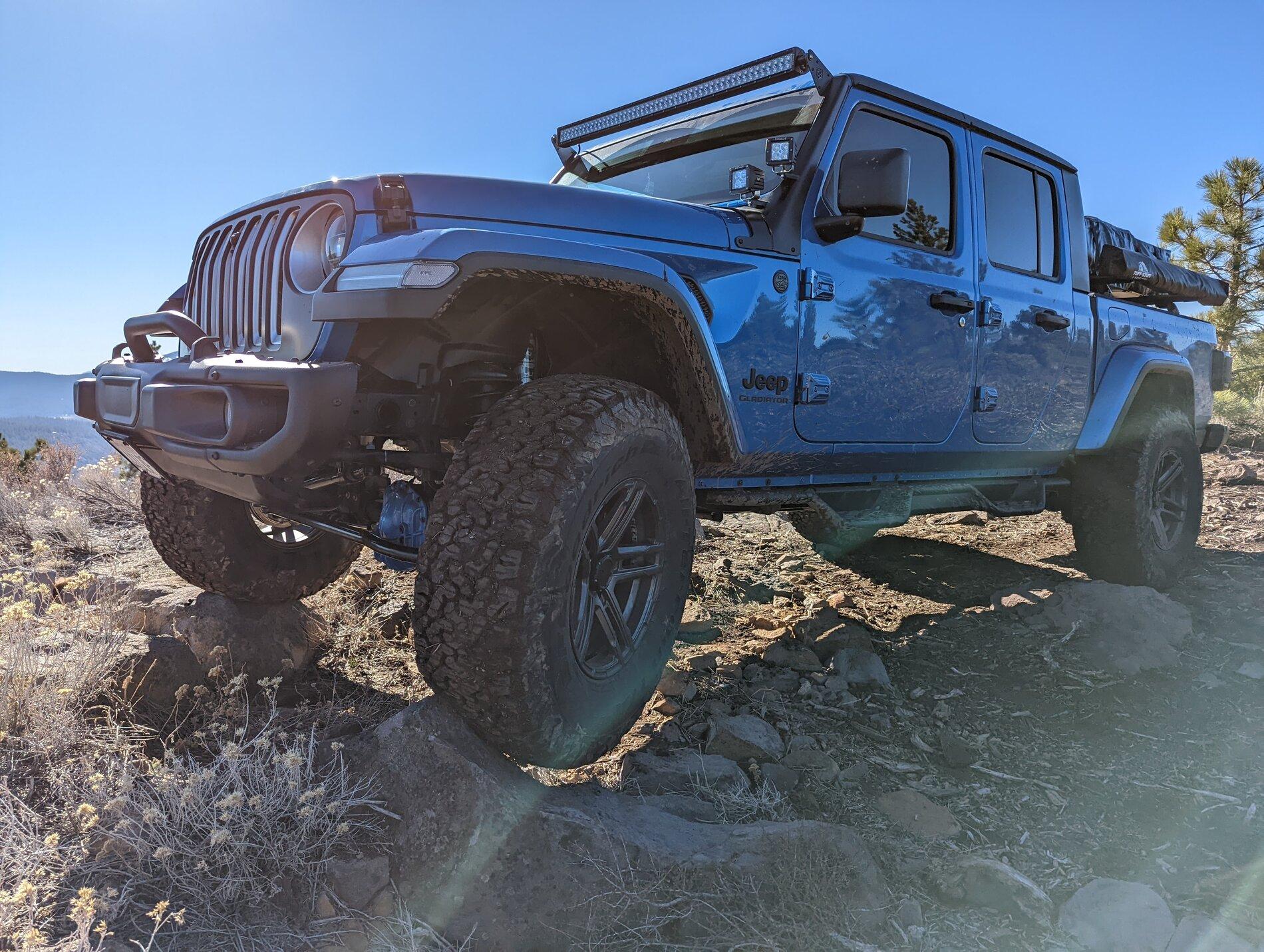 Jeep Gladiator What did you do WITH your Gladiator today? PXL_20211124_195133960