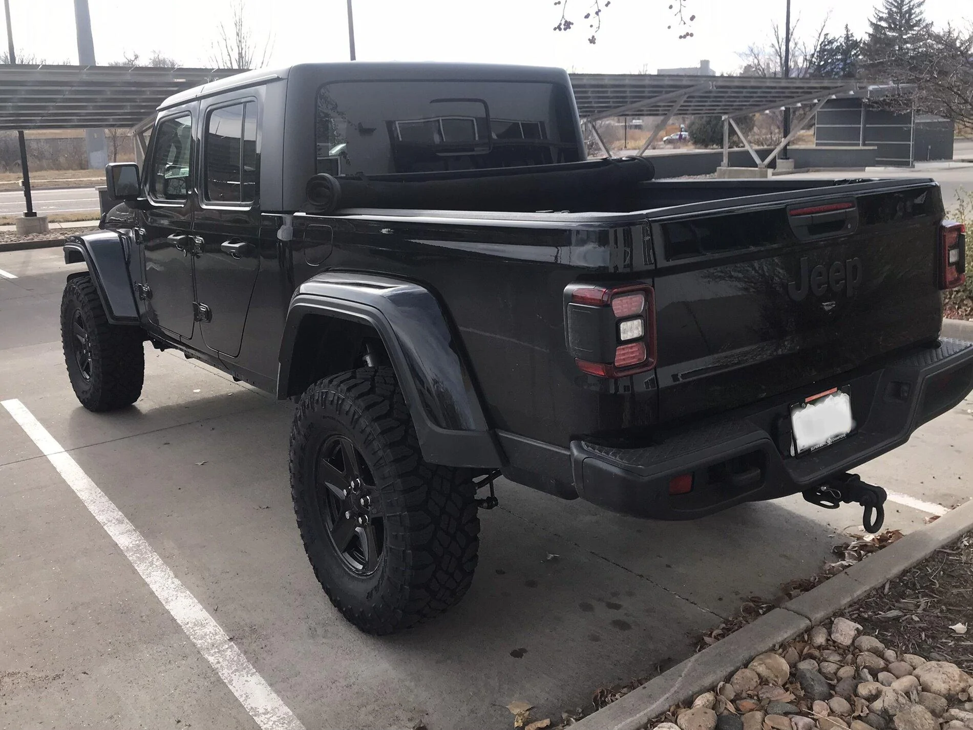 Jeep Gladiator Anyone running 35s on stock wheels without issues? 89BA4D3C-0A9F-4EDB-9E61-D46E0A85490E
