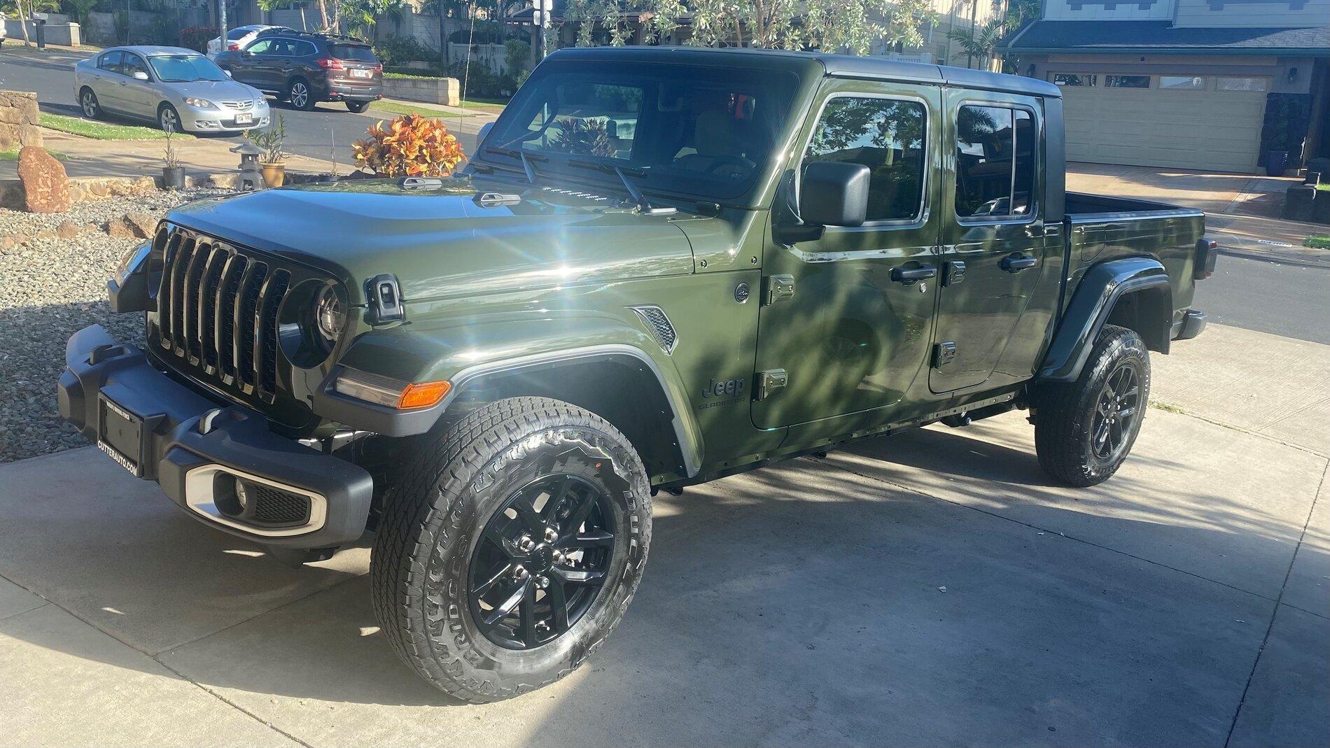 Jeep Gladiator SARGE GREEN Gladiator club Jee