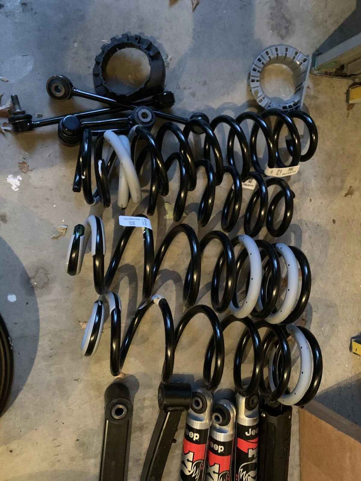 Jeep Gladiator Selling rubicon suspension B33E7F3B-B467-40BA-8DF9-295D05603476