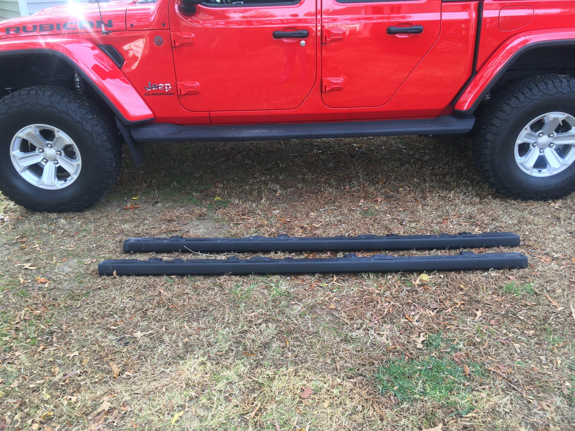 Jeep Gladiator Rubicon Rock Rails 27EEE1E4-71B3-456B-8707-230BCB2AD226