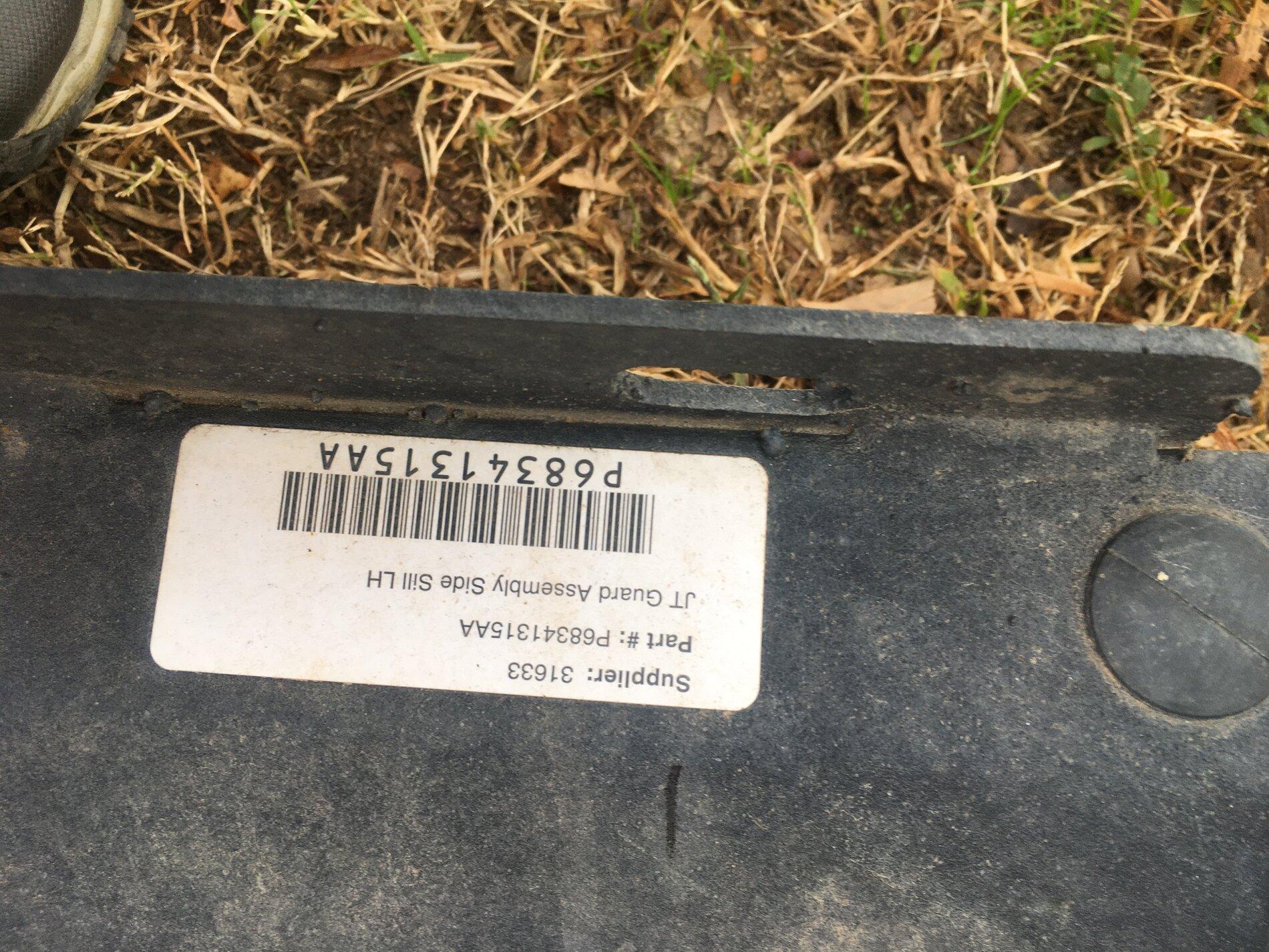 Jeep Gladiator Rubicon Rock Rails 88D5F611-285E-47A3-BC5E-941753EDE6D5