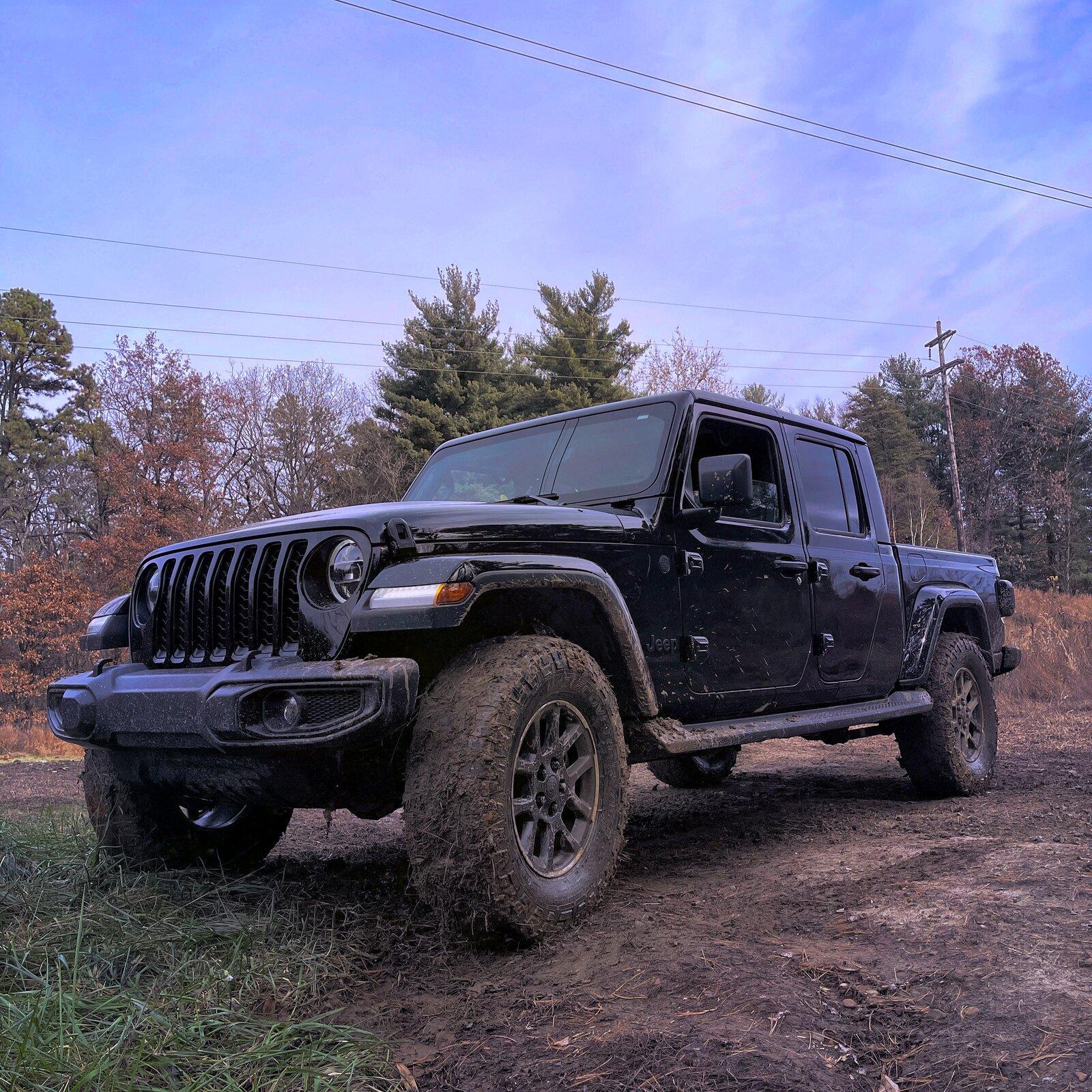Jeep Gladiator Gladiator Glamour Shots 0C149663-2F84-4032-A6FE-903FF6A44002