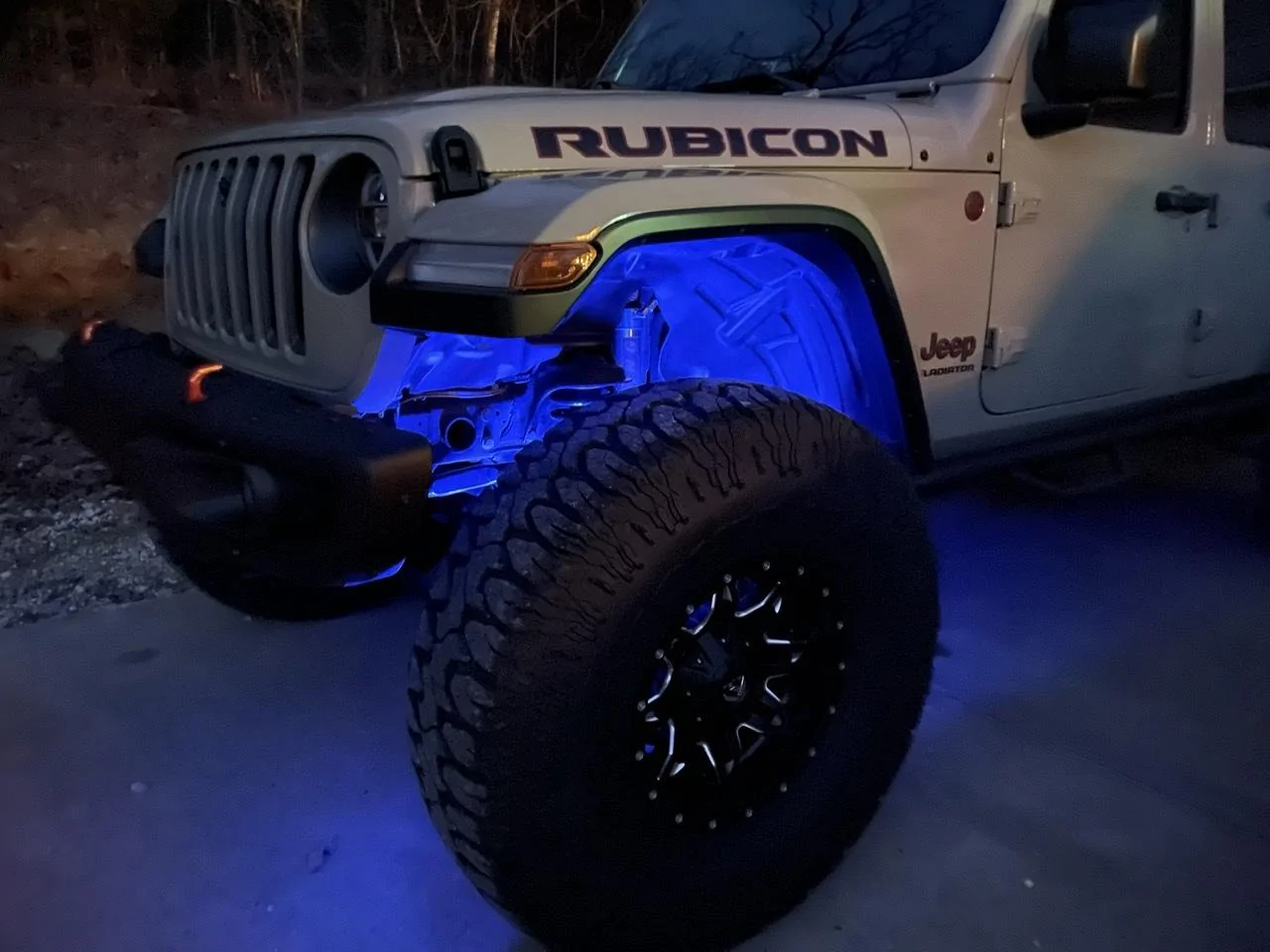 Jeep Gladiator Wheel lights, yay or nay? 148FB113-C530-4D17-BEEA-4597F37CC402