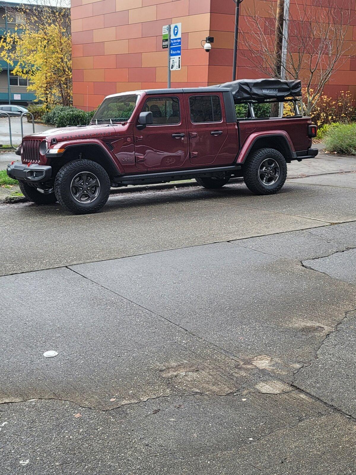 Jeep Gladiator Snazzberry Gladiator JT club 20211125_111016